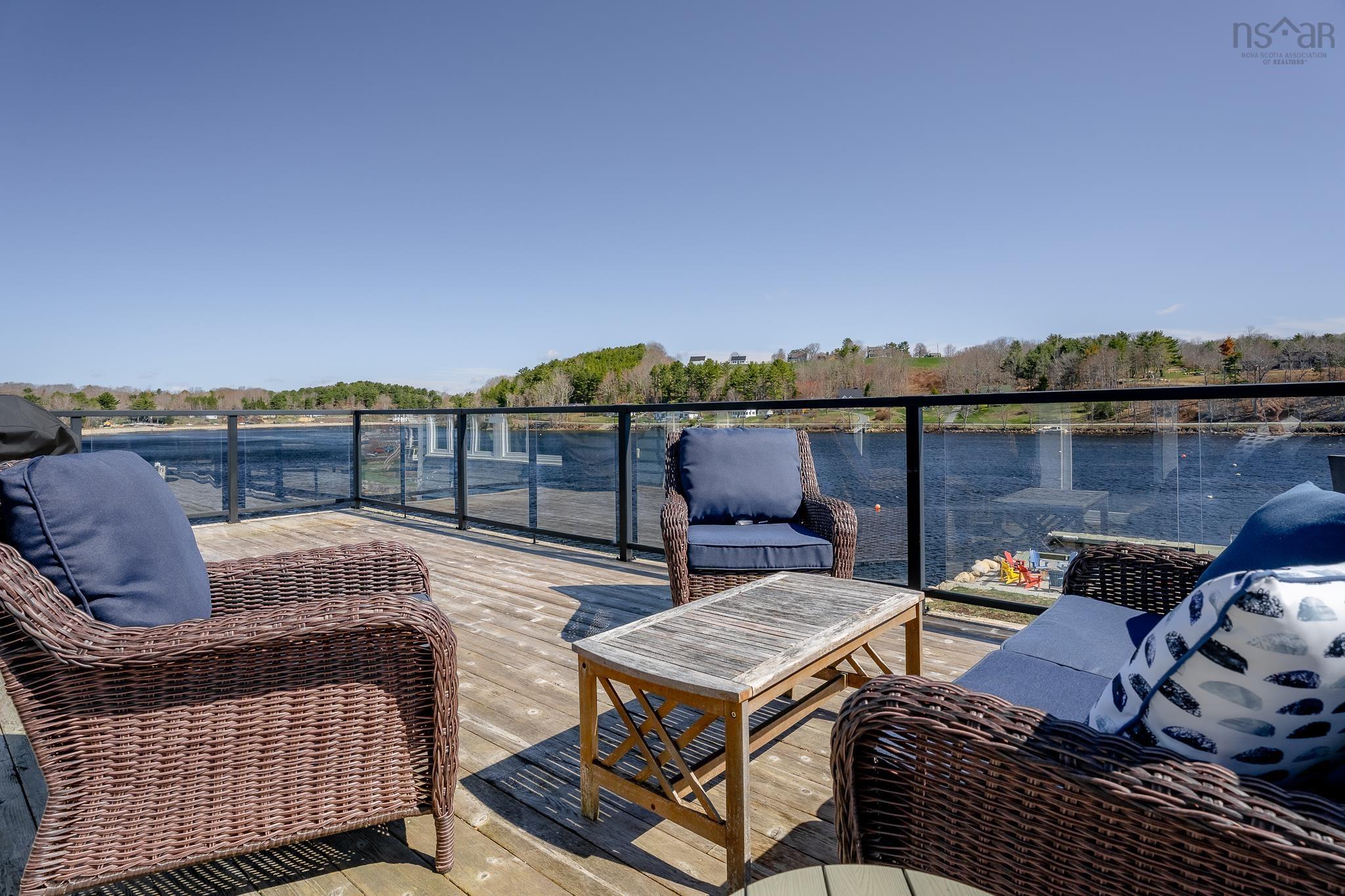 $1,175,000.00: 5 629 Main Street, Mahone Bay