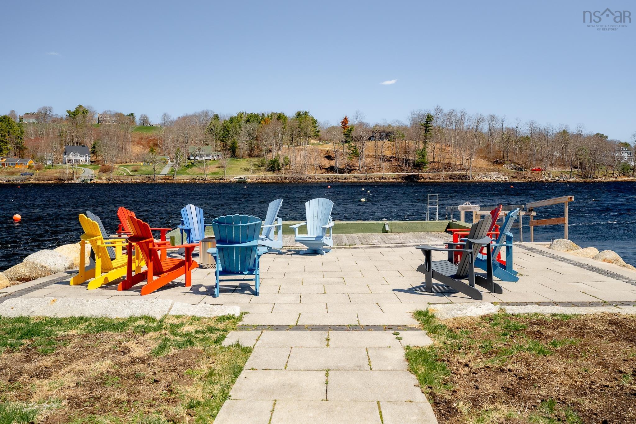 $1,175,000.00: 5 629 Main Street, Mahone Bay