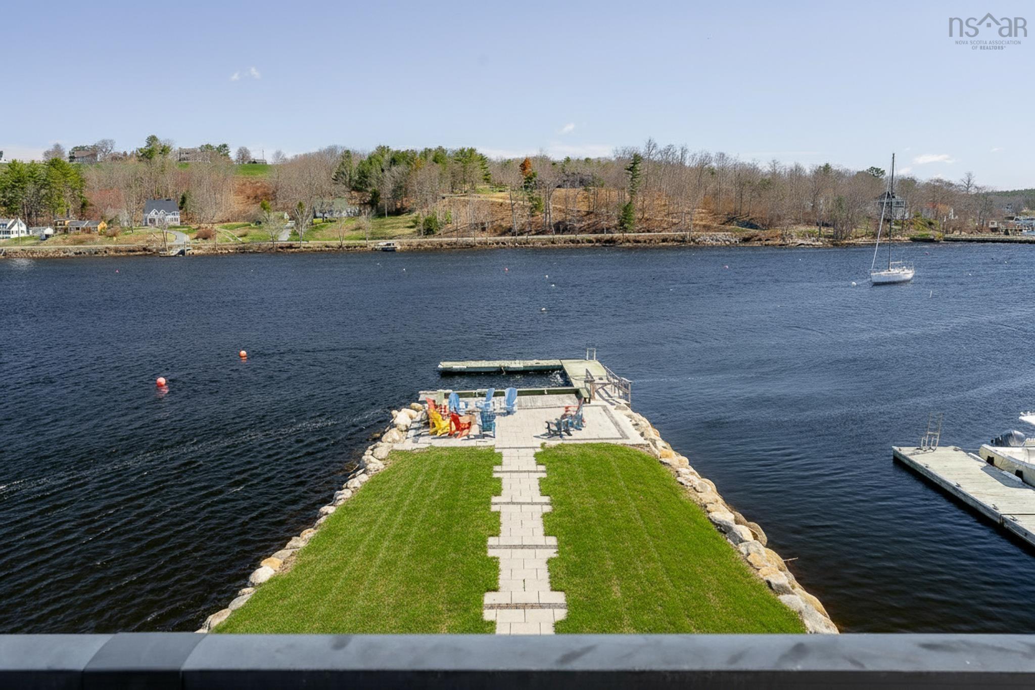 $1,175,000.00: 5 629 Main Street, Mahone Bay