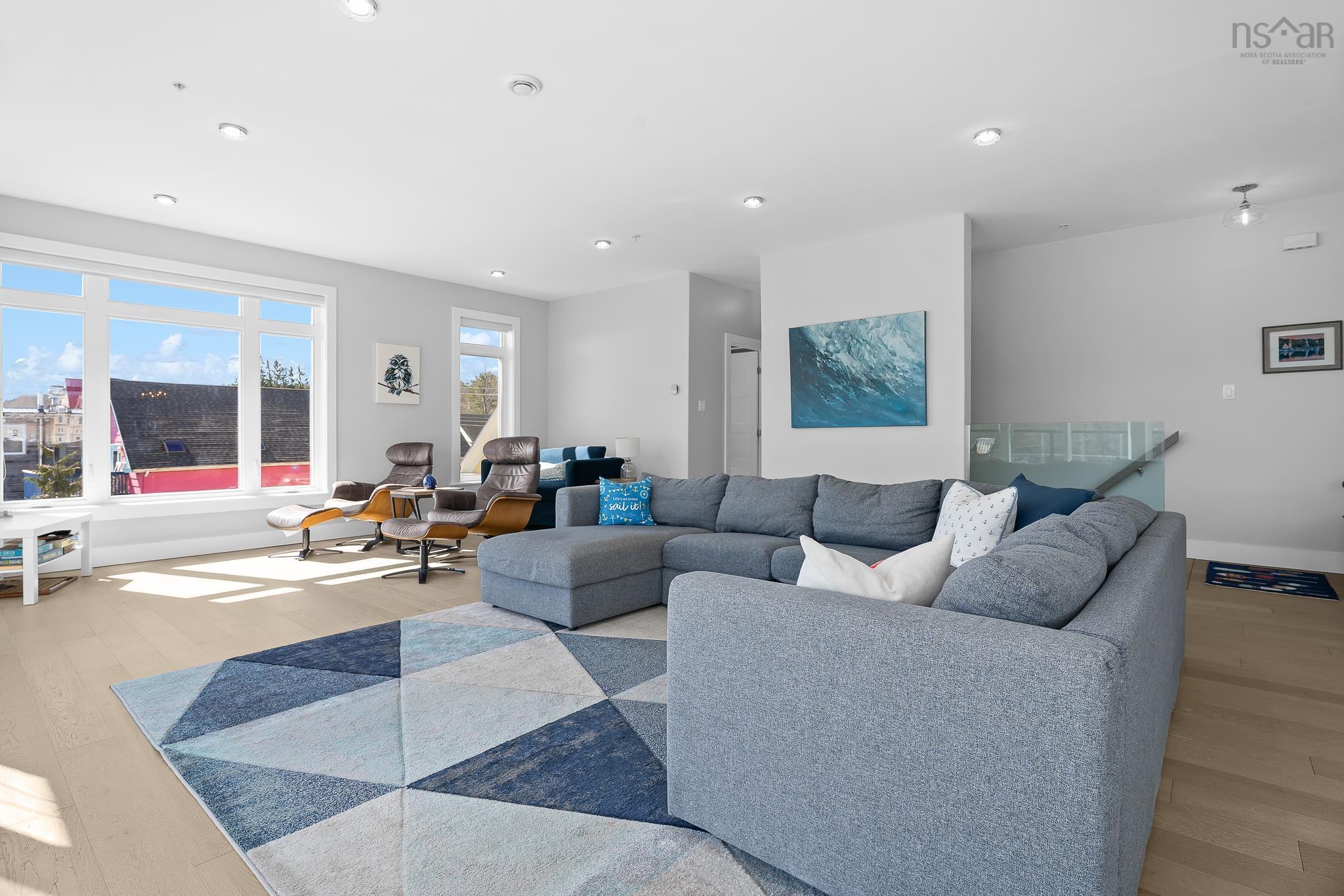 $1,175,000.00: 5 629 Main Street, Mahone Bay