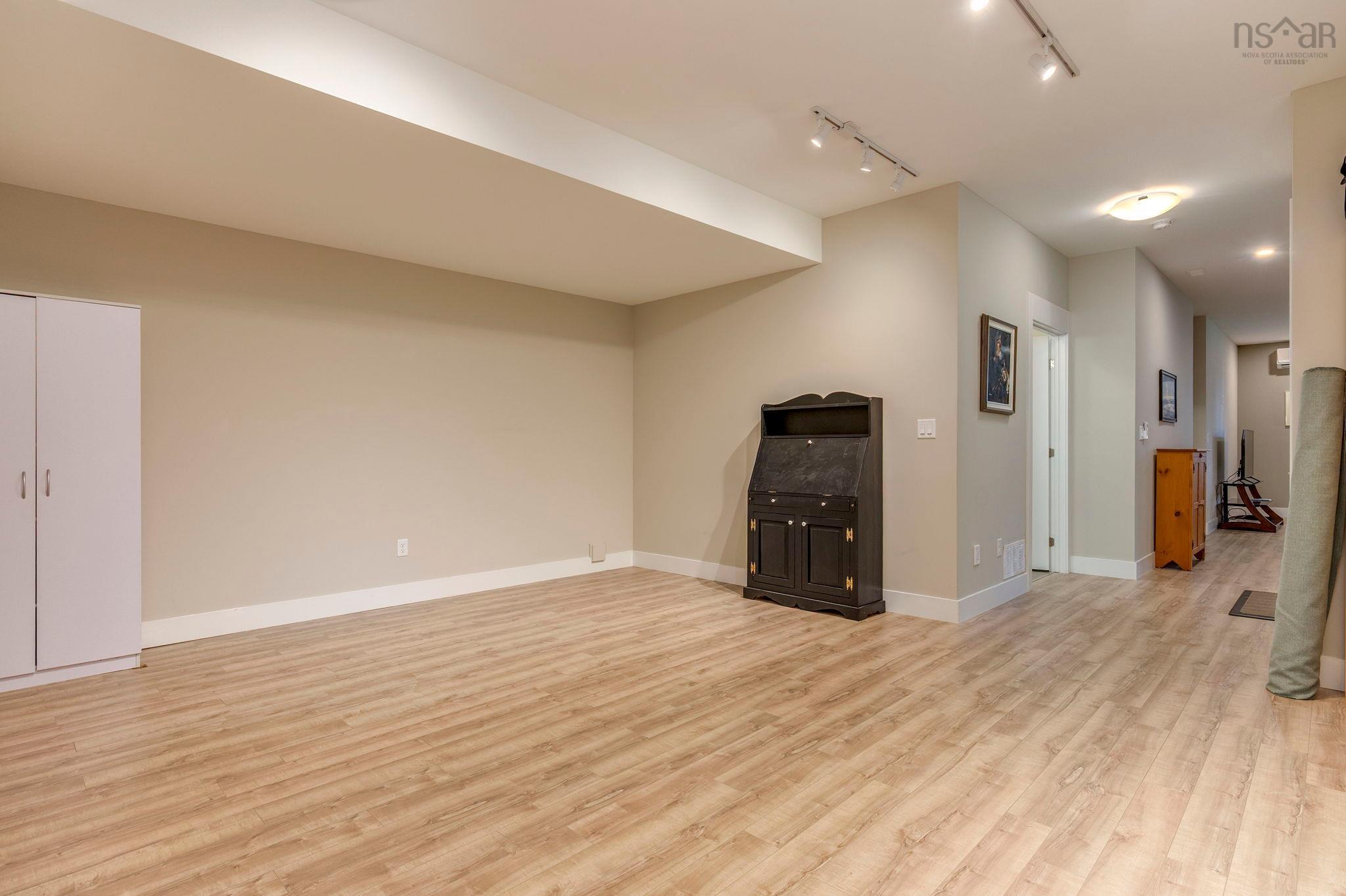 13 Helen Creighton Court, Bedford, NS (MLS 202610196)