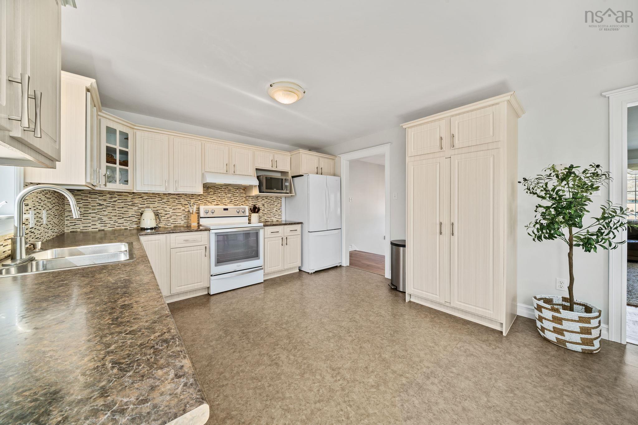 5 Fury Drive, Dartmouth, NS (MLS 202610199)