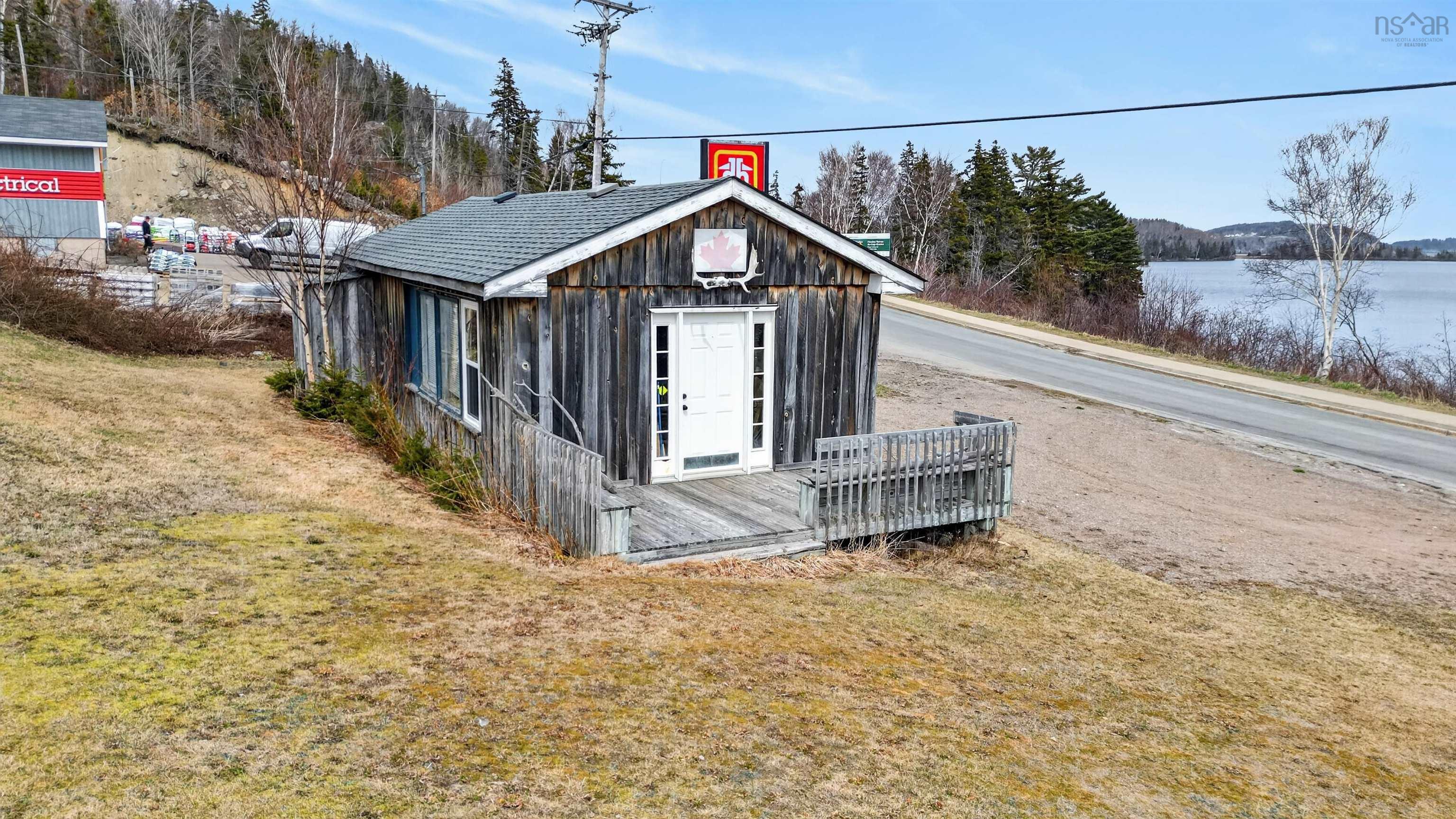 $950,000.00: 37706 Cabot Trail, Ingonish Beach