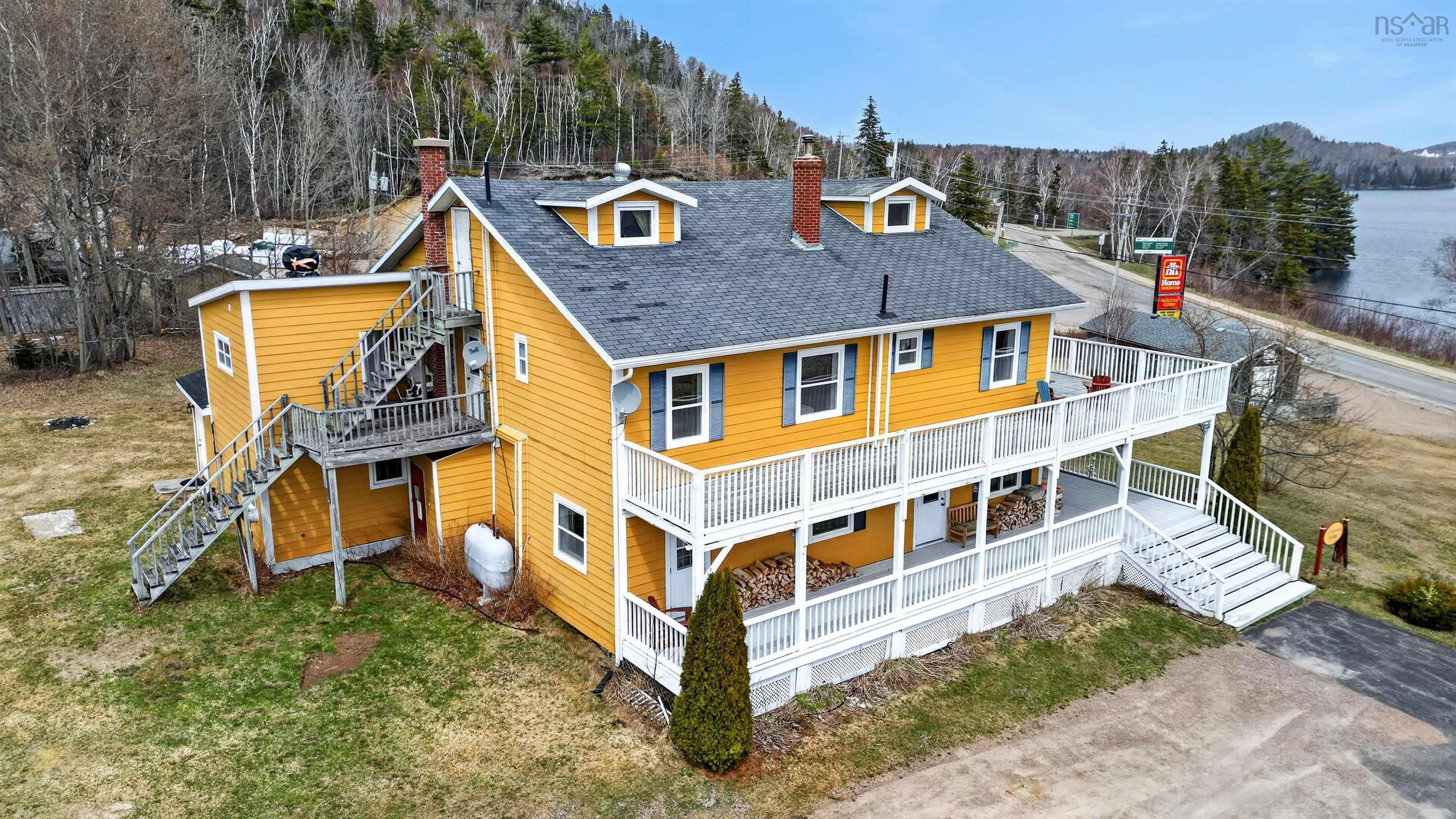 $950,000.00: 37706 Cabot Trail, Ingonish Beach