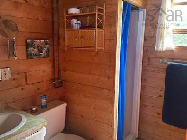 $298,500.00: 83 Cottage Country Road, Livingstone Cove