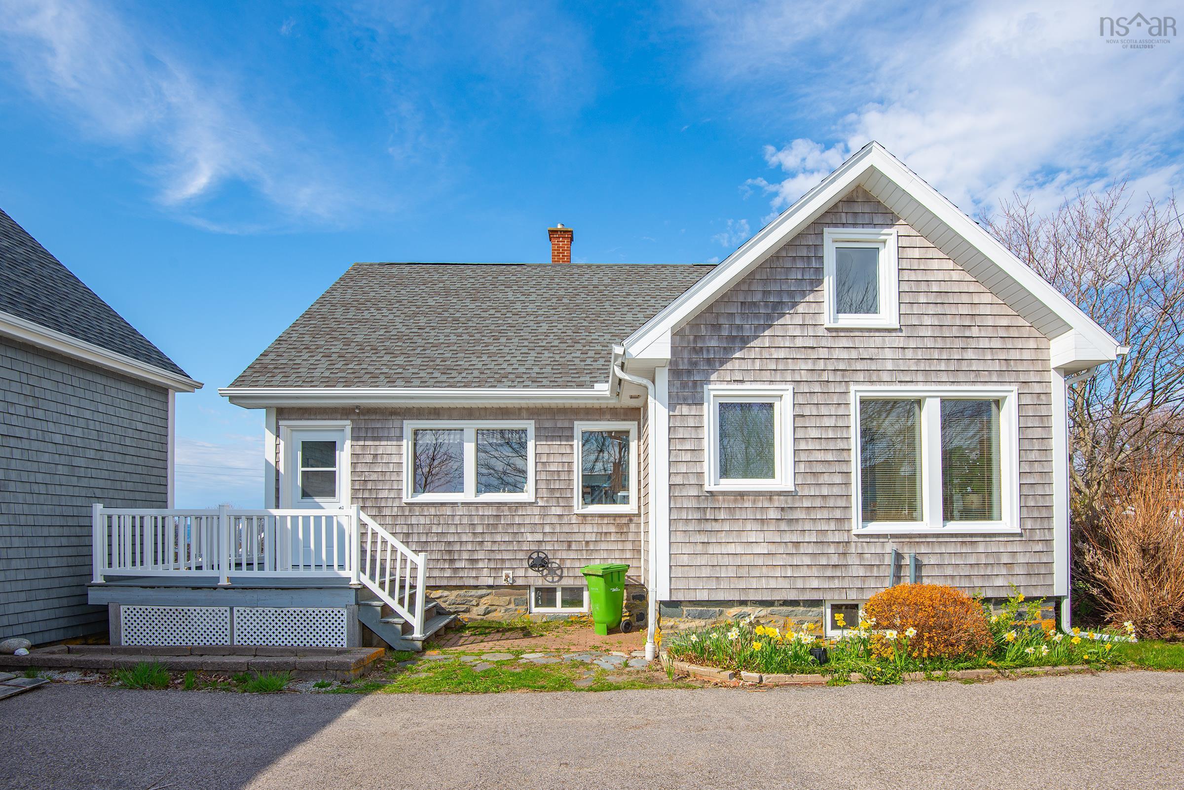 $435,000.00: 923 Highway 1, Little Brook