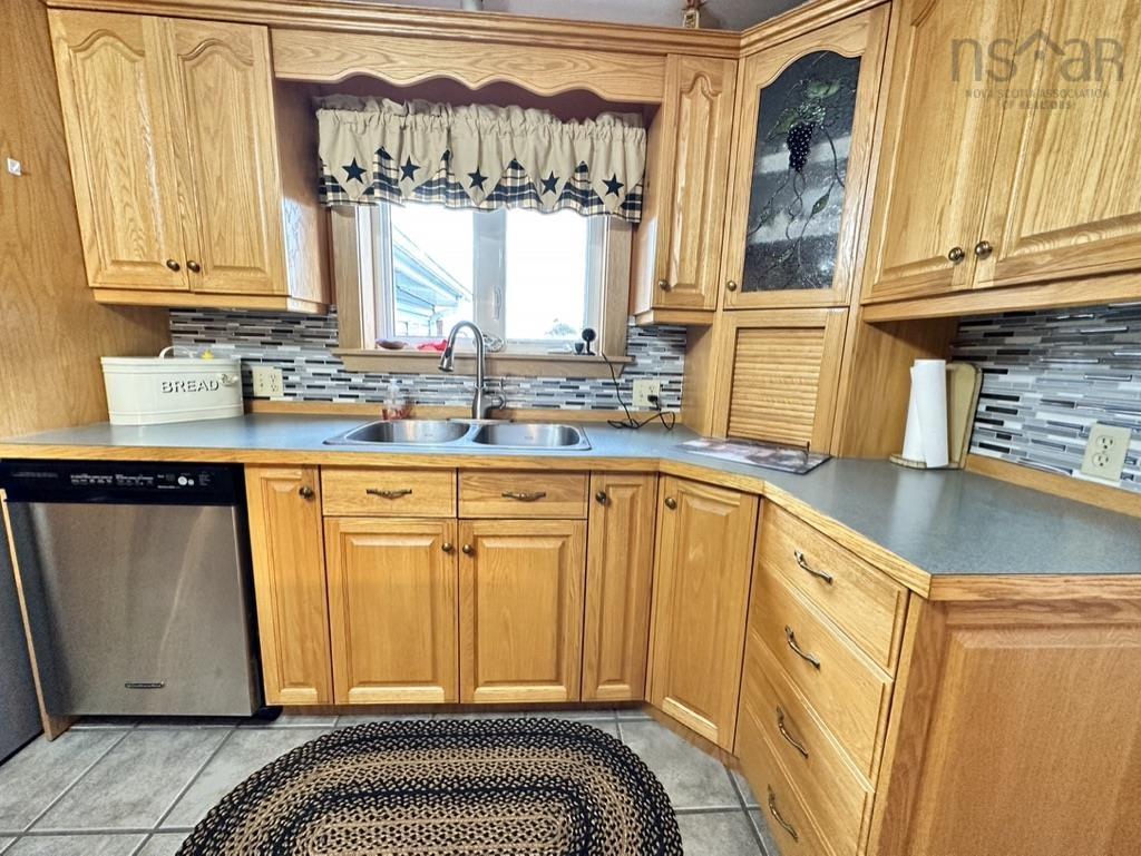 $349,900.00: 919 Malay Falls Lochaber Mines Road, Lochaber Mines