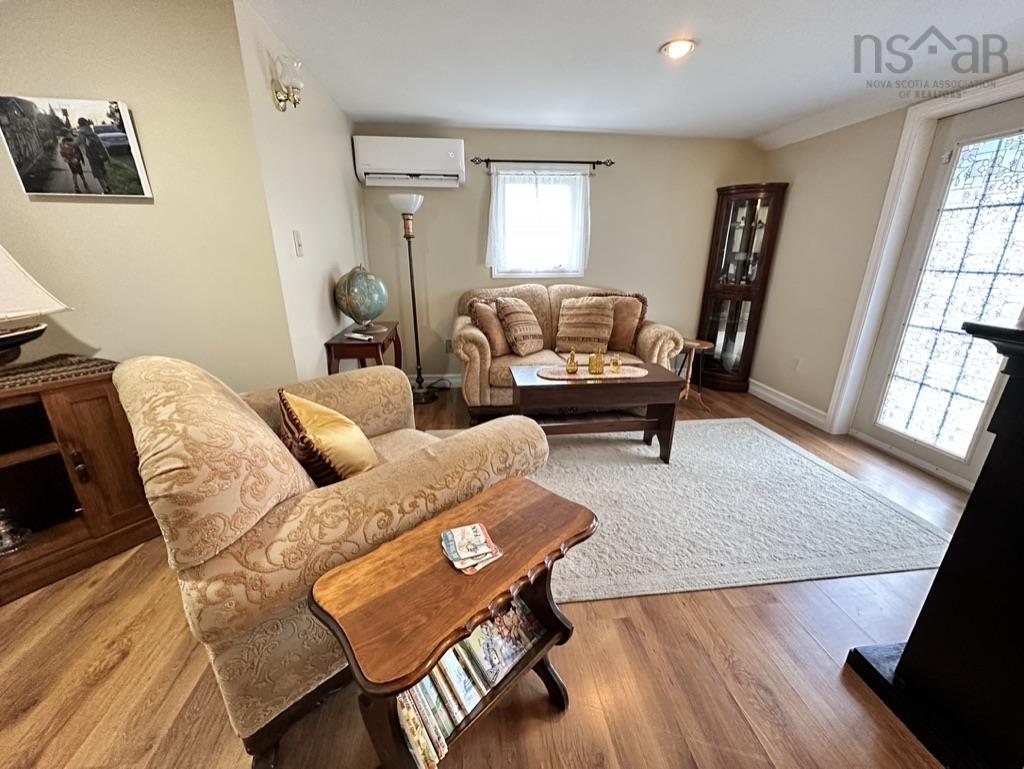 $349,900.00: 919 Malay Falls Lochaber Mines Road, Lochaber Mines