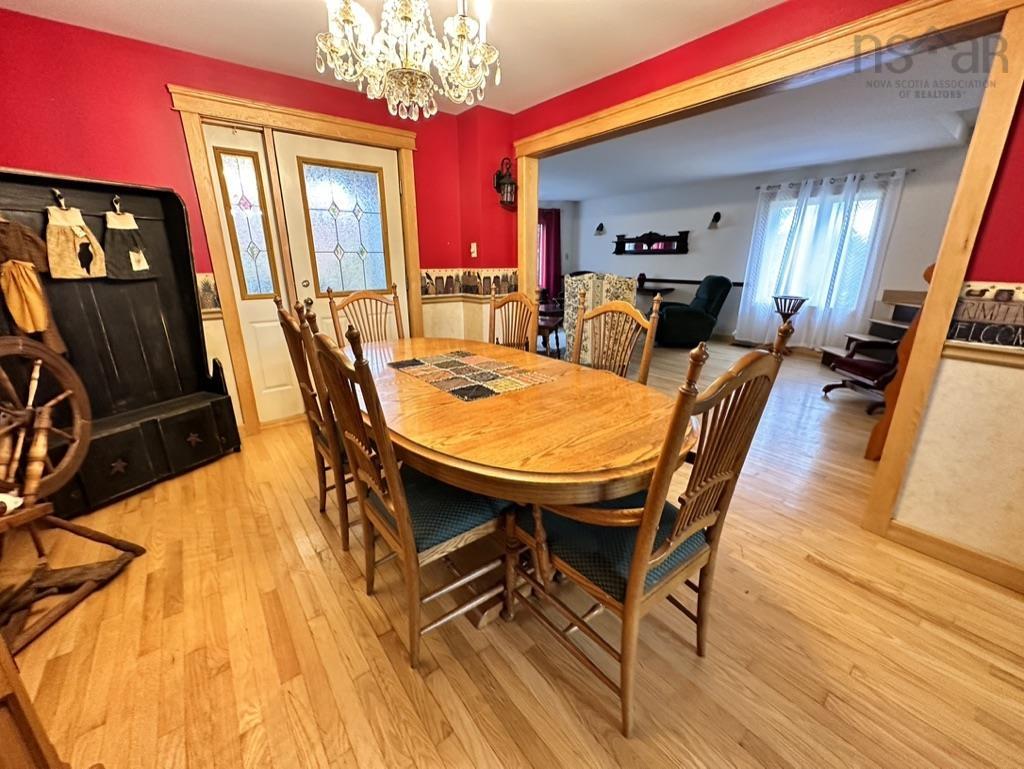 $349,900.00: 919 Malay Falls Lochaber Mines Road, Lochaber Mines