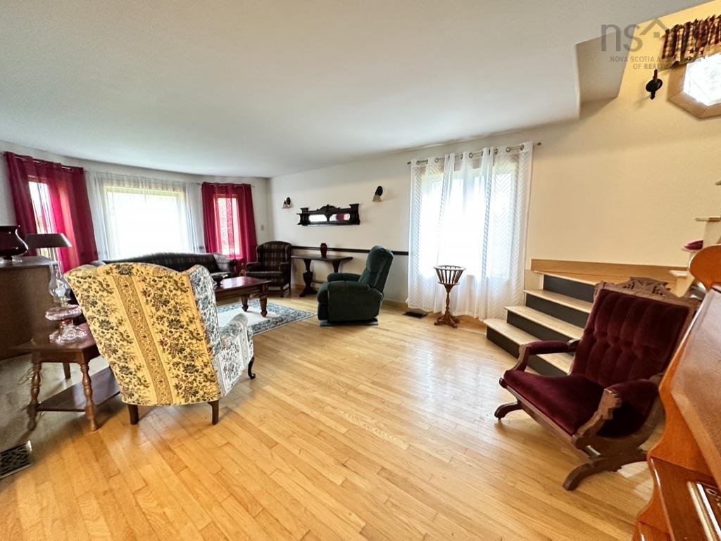 $349,900.00: 919 Malay Falls Lochaber Mines Road, Lochaber Mines