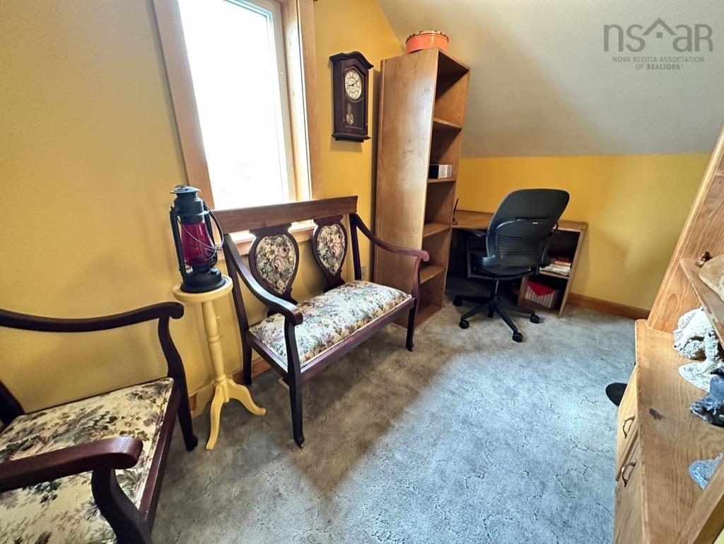 $349,900.00: 919 Malay Falls Lochaber Mines Road, Lochaber Mines
