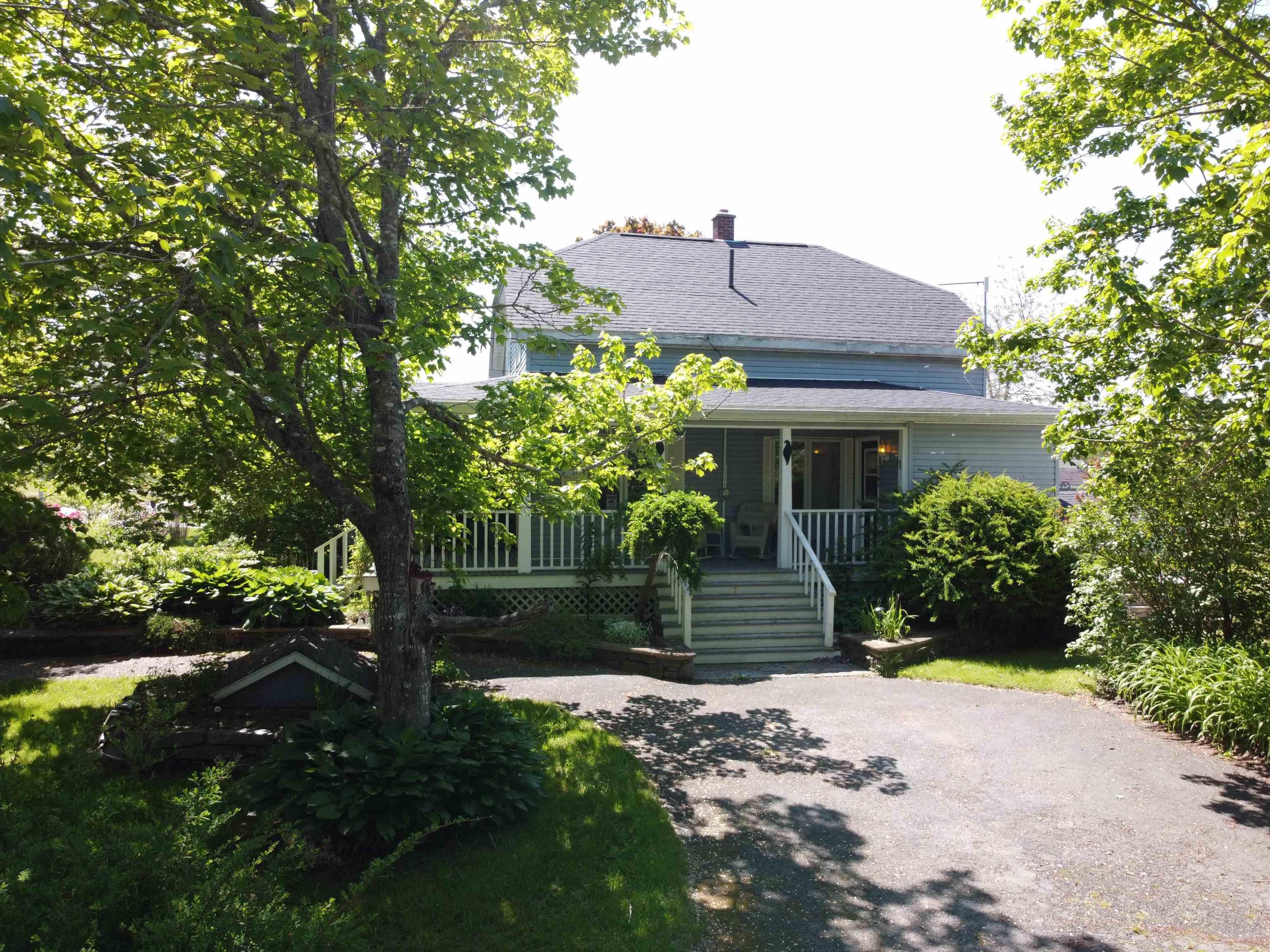 $349,900.00: 919 Malay Falls Lochaber Mines Road, Lochaber Mines