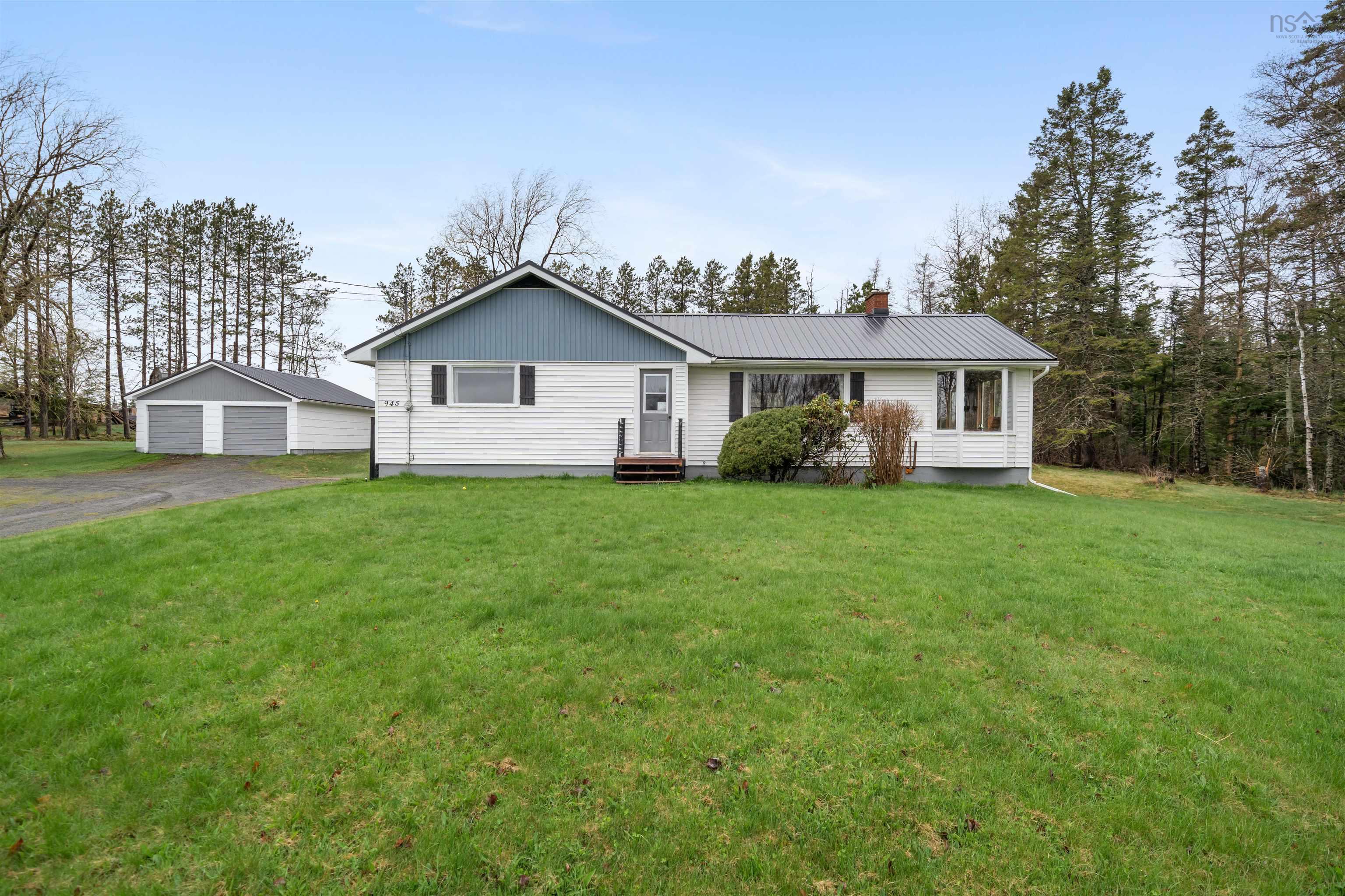 $448,800.00: 945 Pictou Road, East Mountain