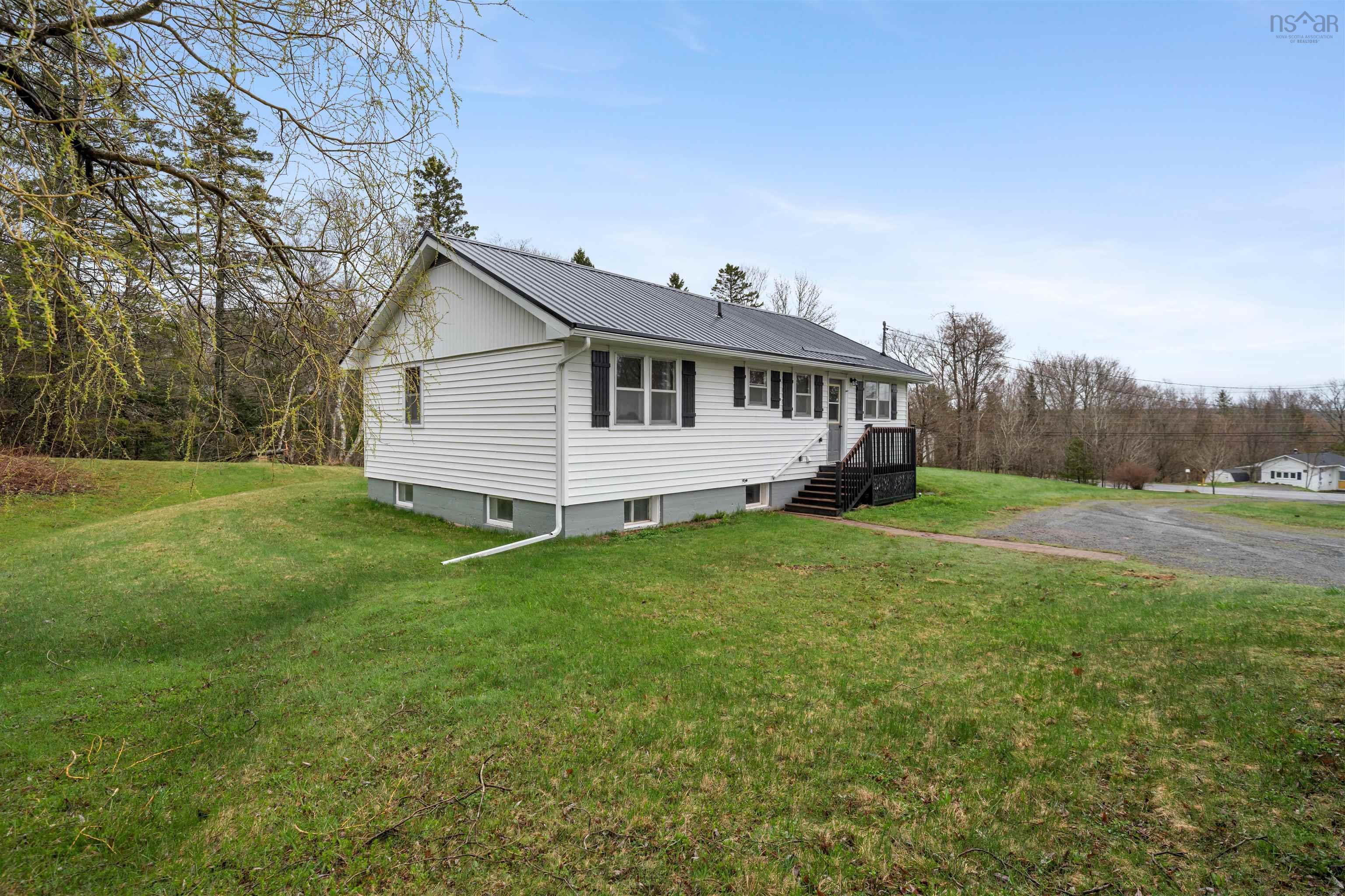 $448,800.00: 945 Pictou Road, East Mountain