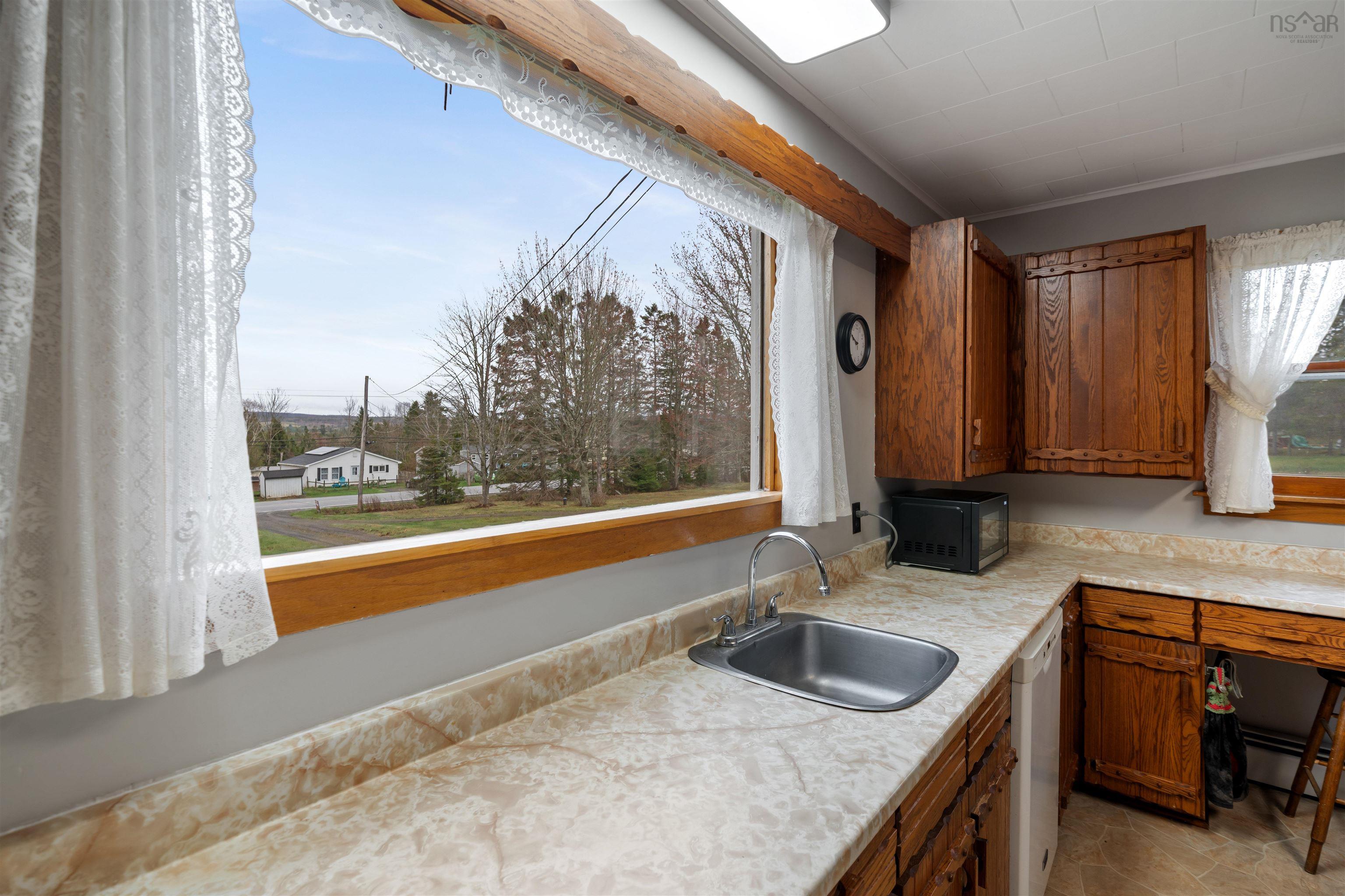 $448,800.00: 945 Pictou Road, East Mountain