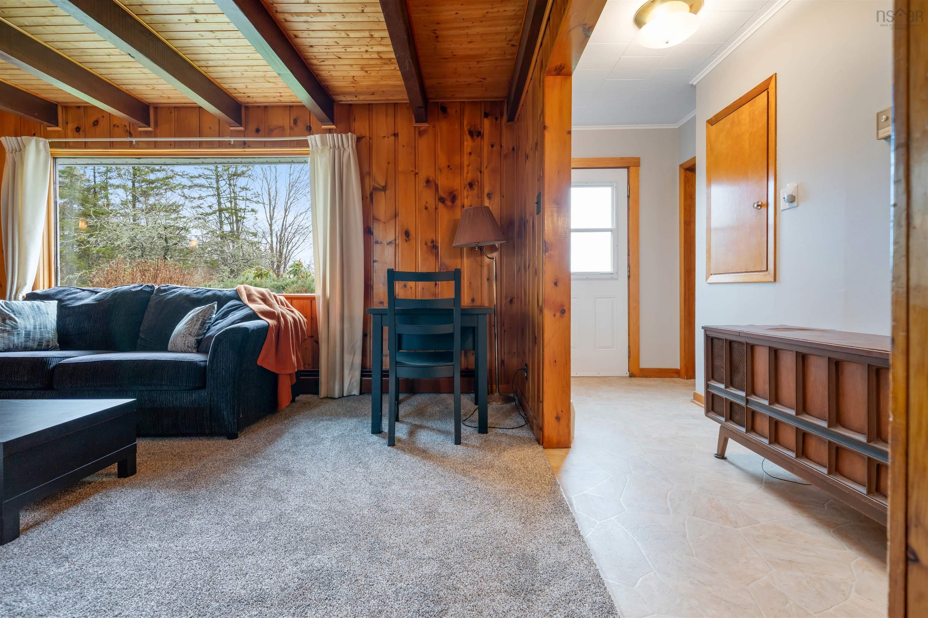 $448,800.00: 945 Pictou Road, East Mountain