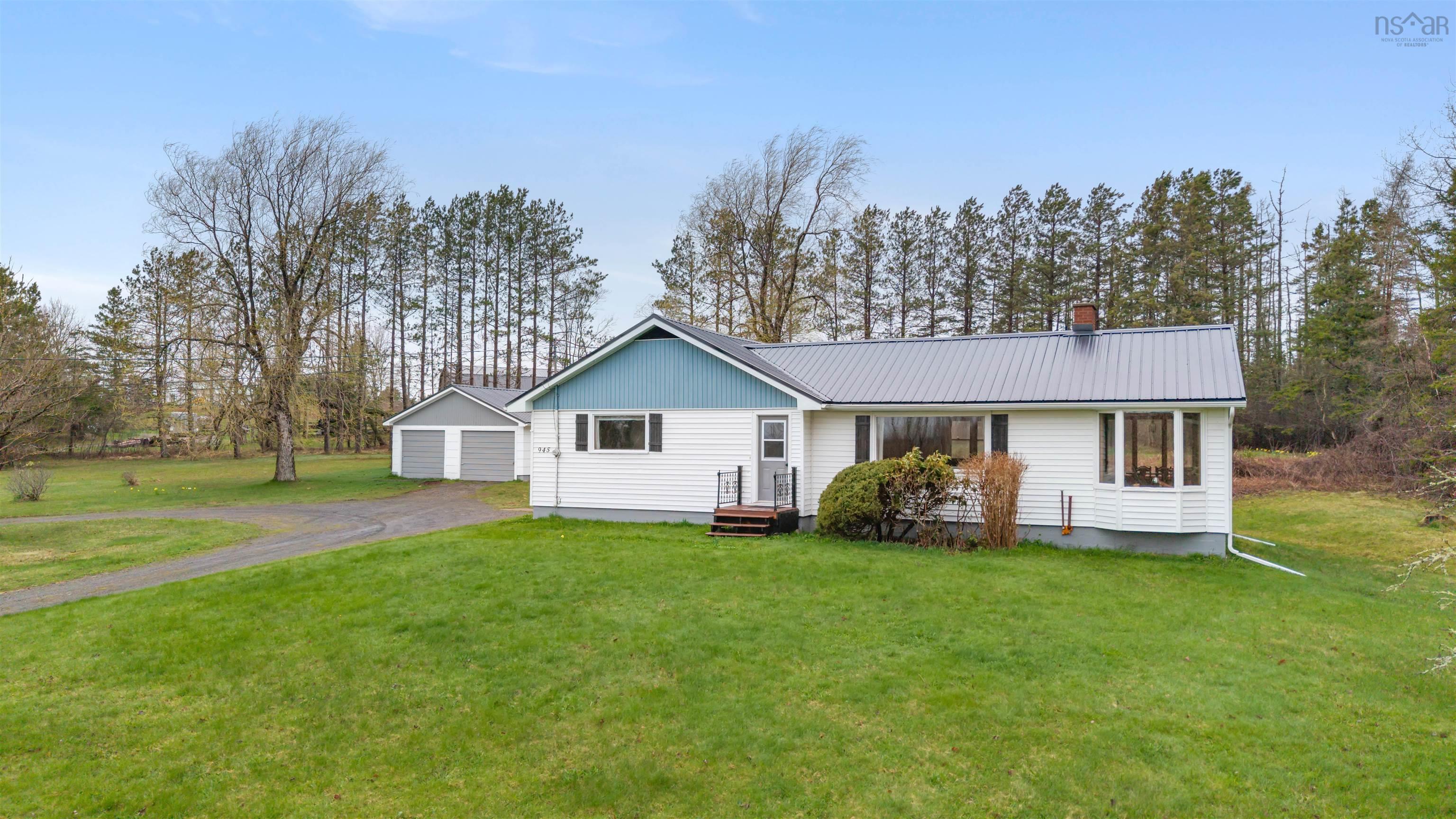 $448,800.00: 945 Pictou Road, East Mountain