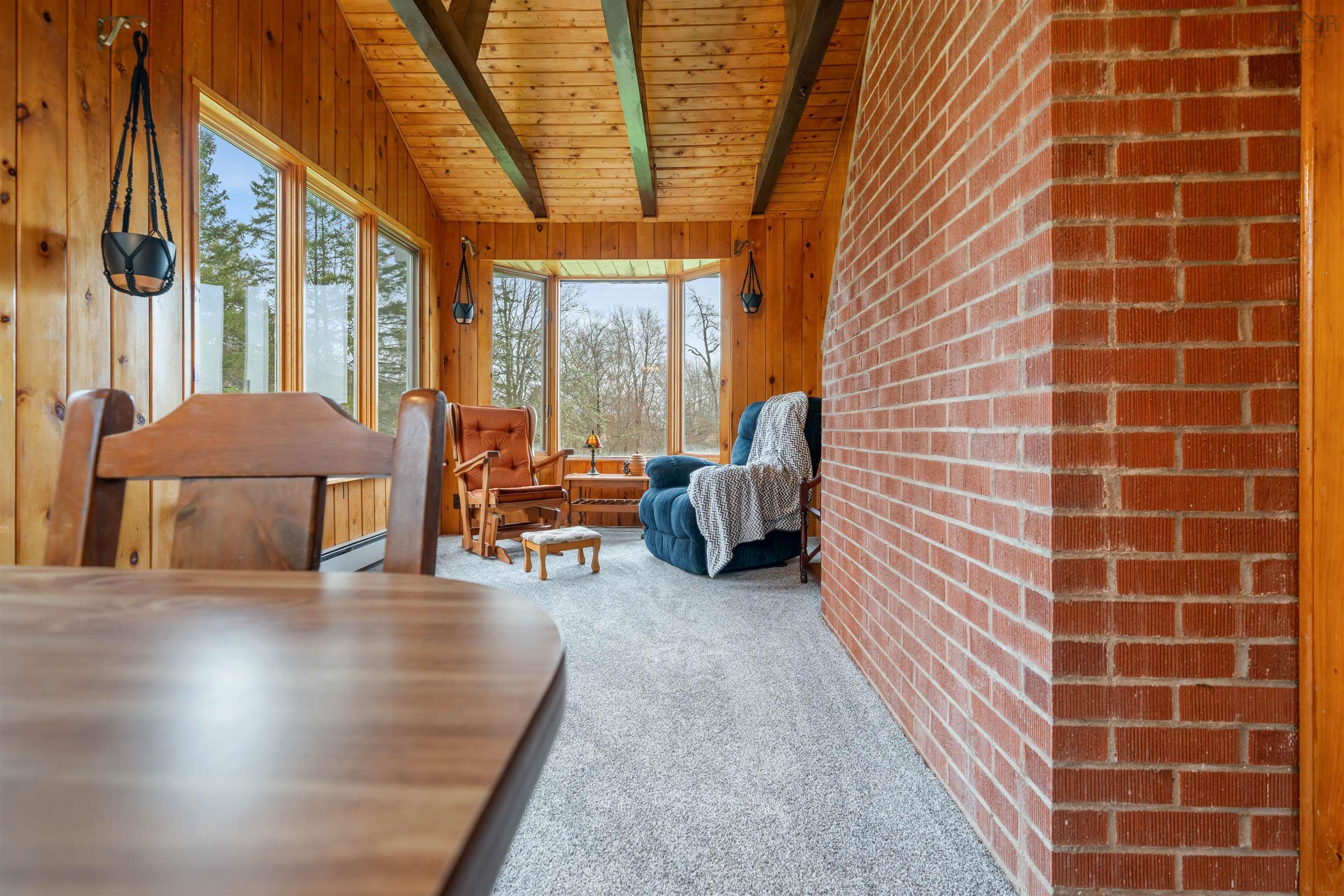 $448,800.00: 945 Pictou Road, East Mountain