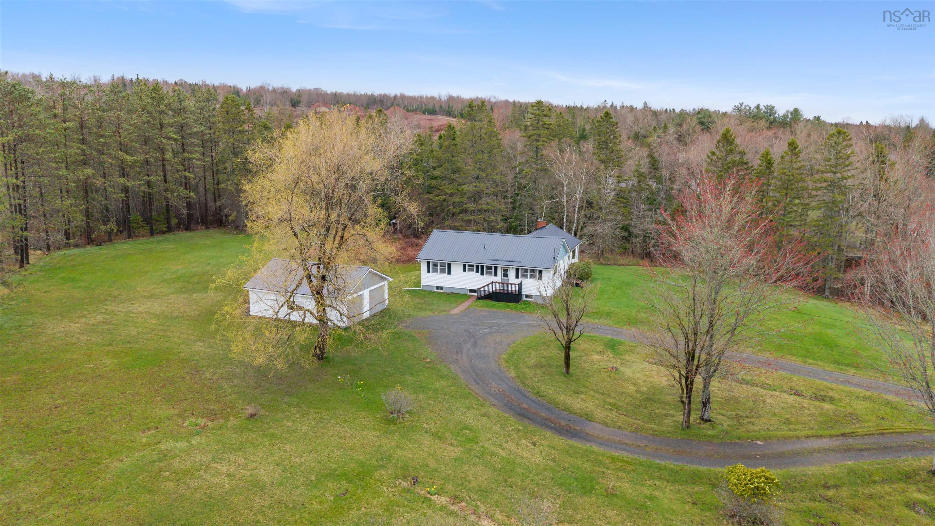 $448,800.00: 945 Pictou Road, East Mountain