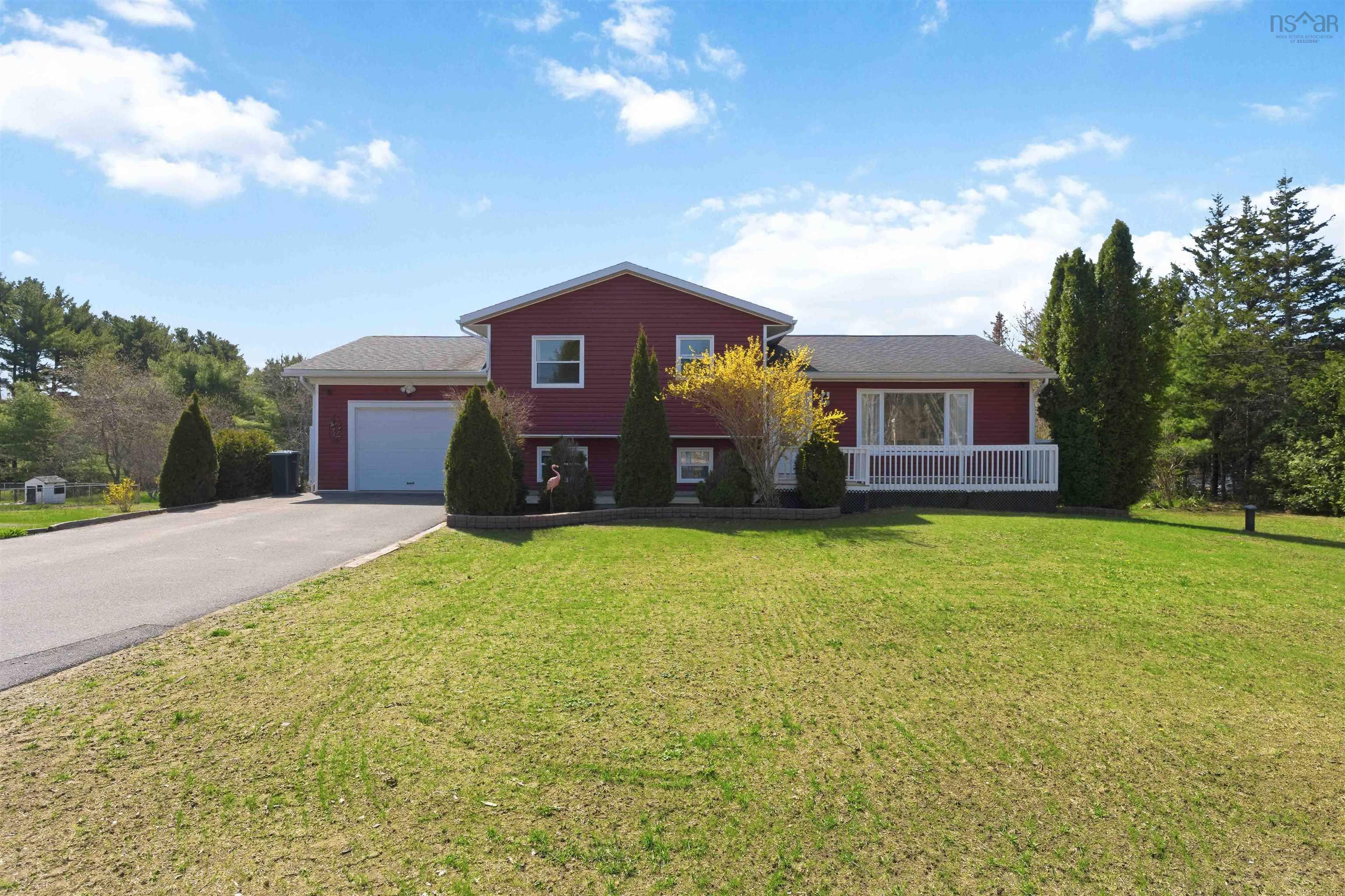 $524,900.00: 106 Geiger Drive, Wilmot