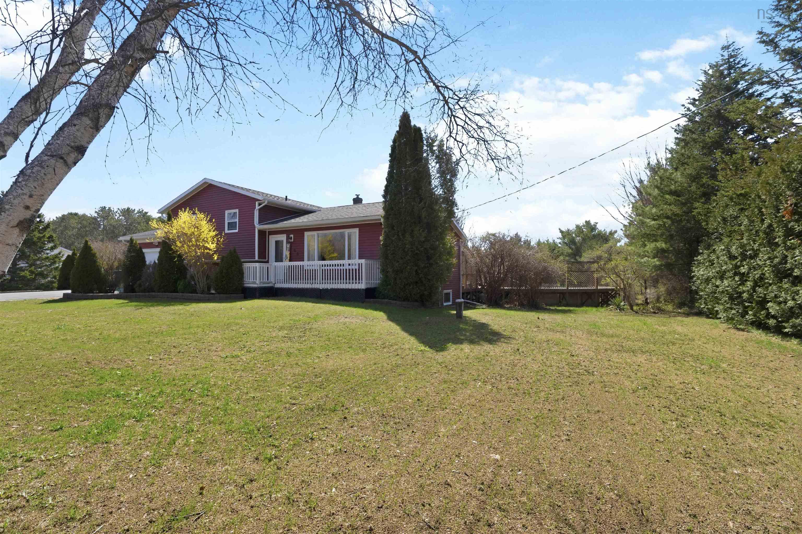 $524,900.00: 106 Geiger Drive, Wilmot