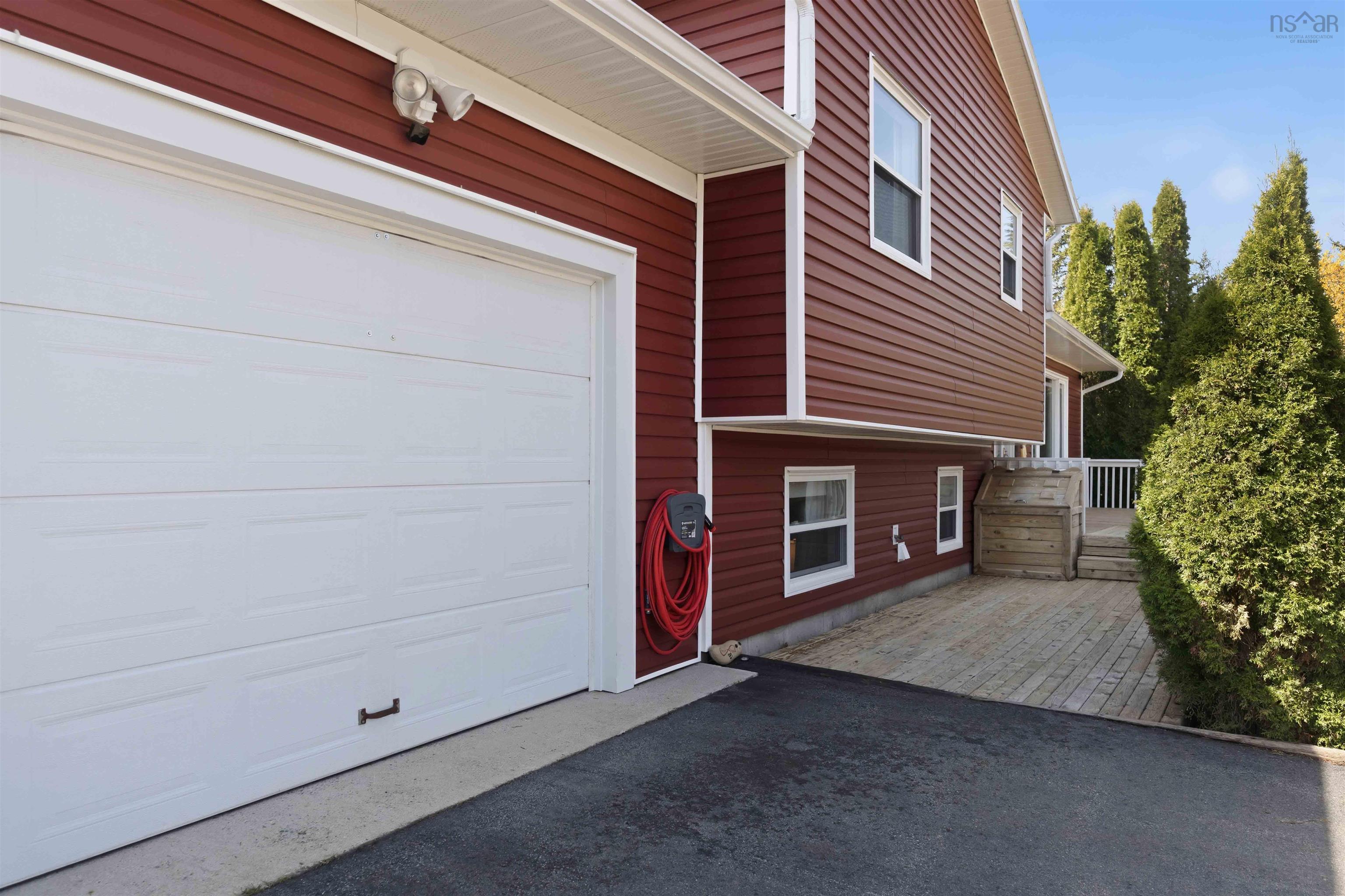 $524,900.00: 106 Geiger Drive, Wilmot