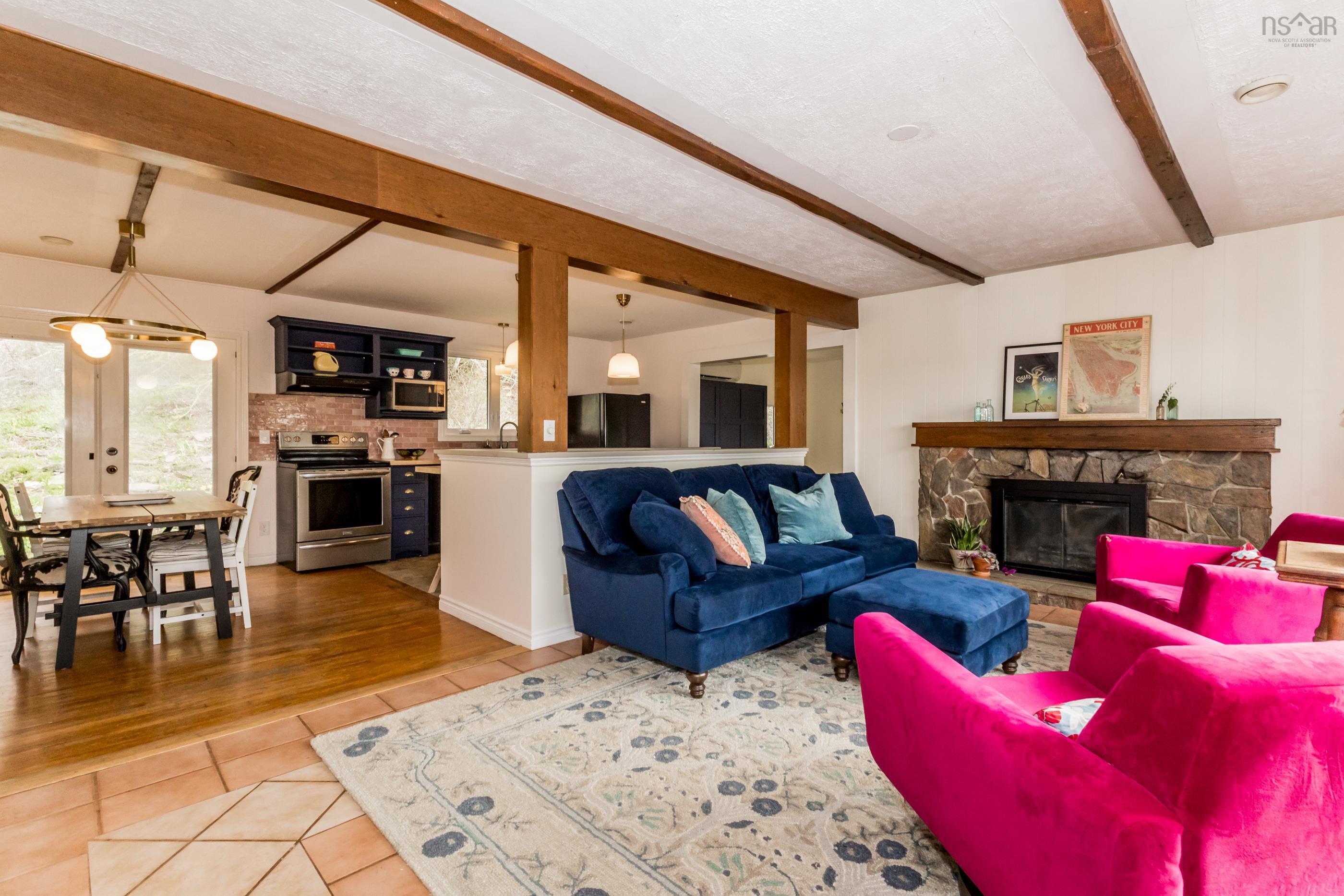 $520,000.00: 1719 White Rock Road, White Rock