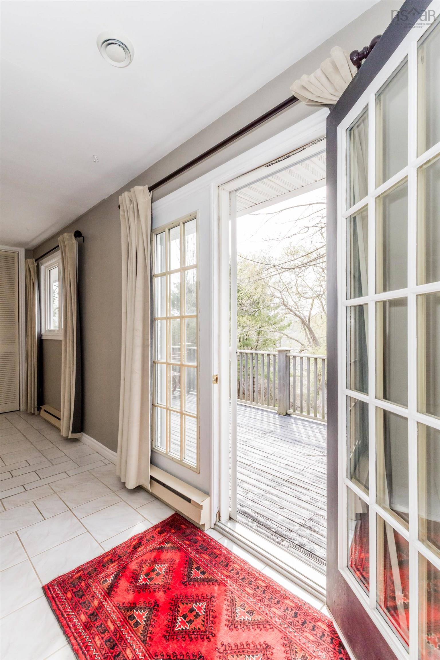 $520,000.00: 1719 White Rock Road, White Rock