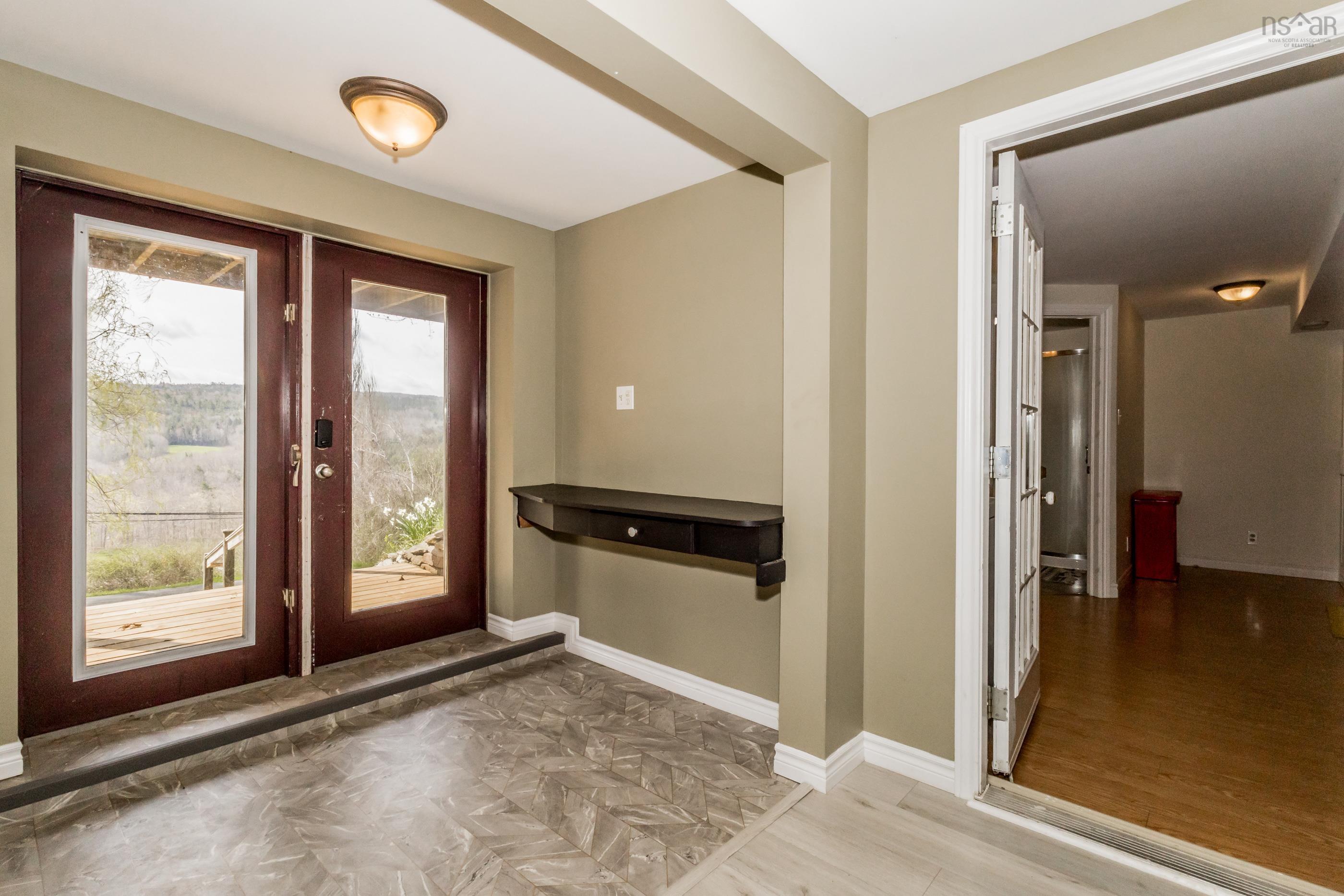 $520,000.00: 1719 White Rock Road, White Rock