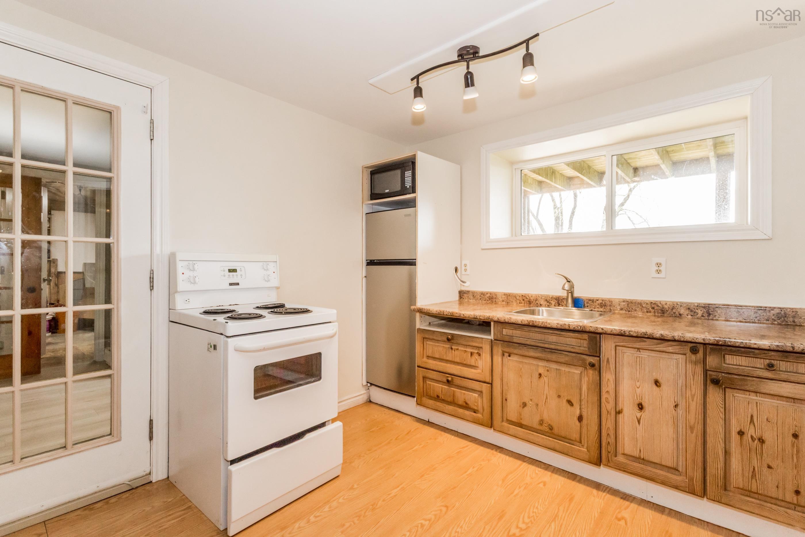 $520,000.00: 1719 White Rock Road, White Rock