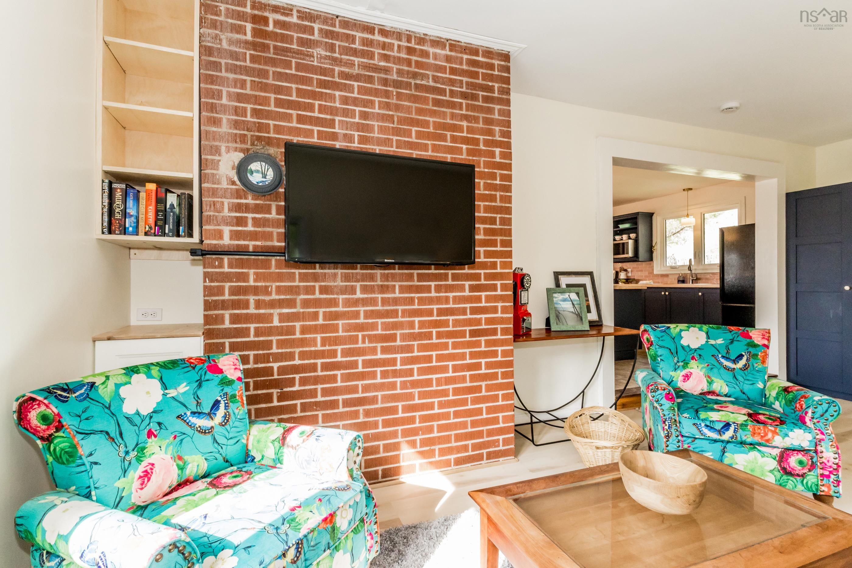 $520,000.00: 1719 White Rock Road, White Rock