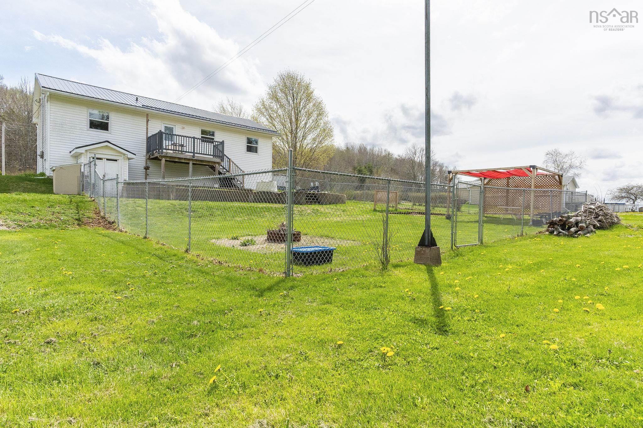 $439,000.00: 821 Meadowvale Road, Tremont
