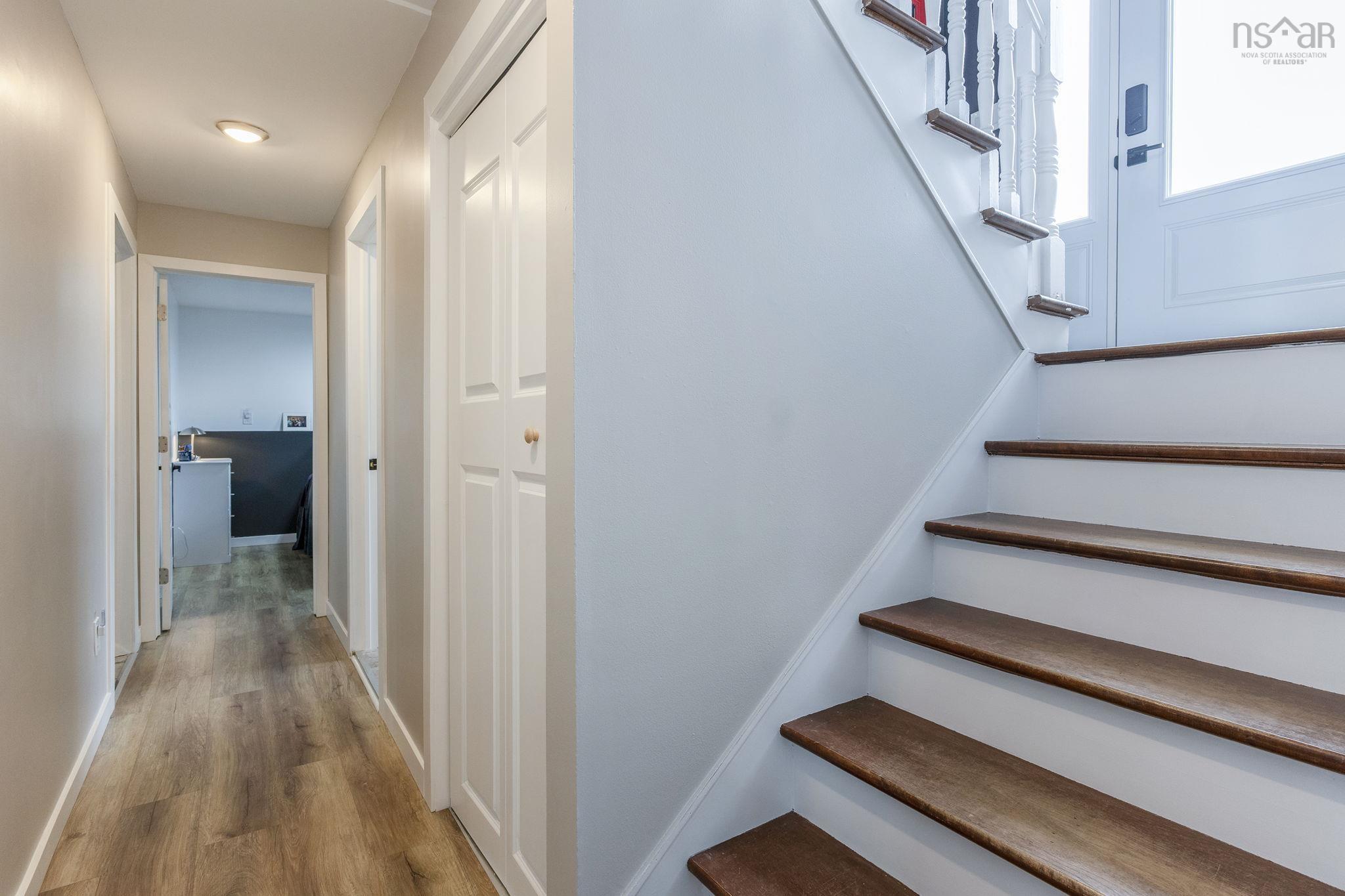 $439,000.00: 821 Meadowvale Road, Tremont