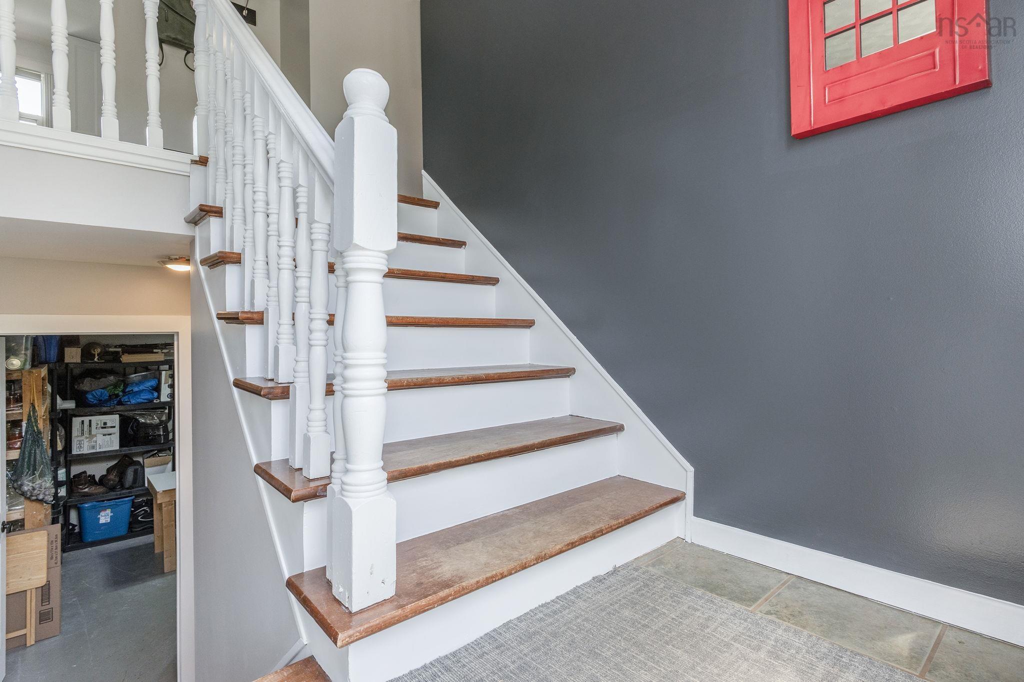 $439,000.00: 821 Meadowvale Road, Tremont