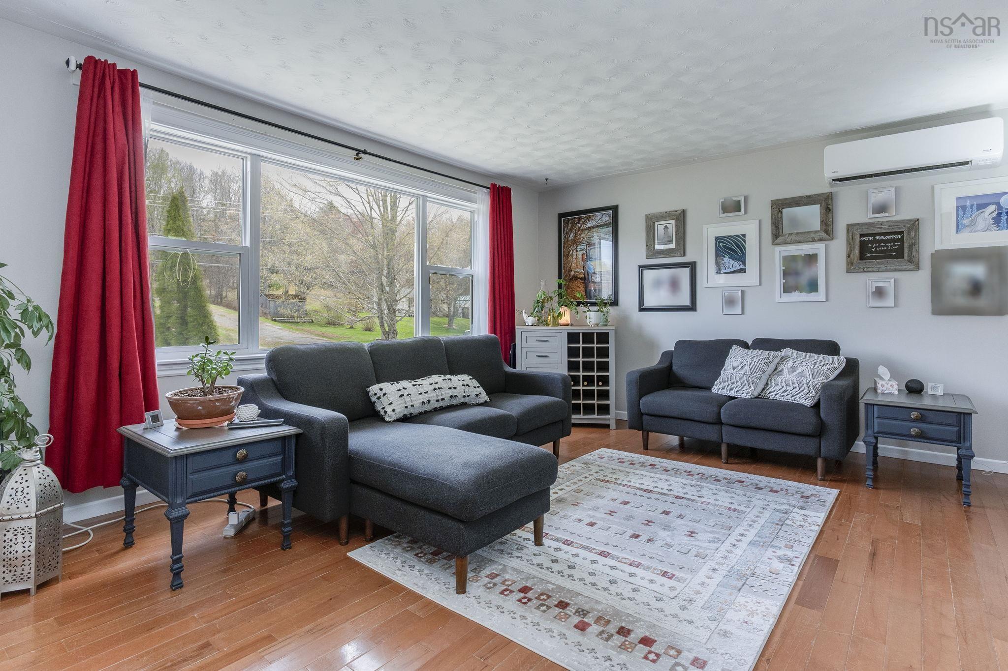 $439,000.00: 821 Meadowvale Road, Tremont