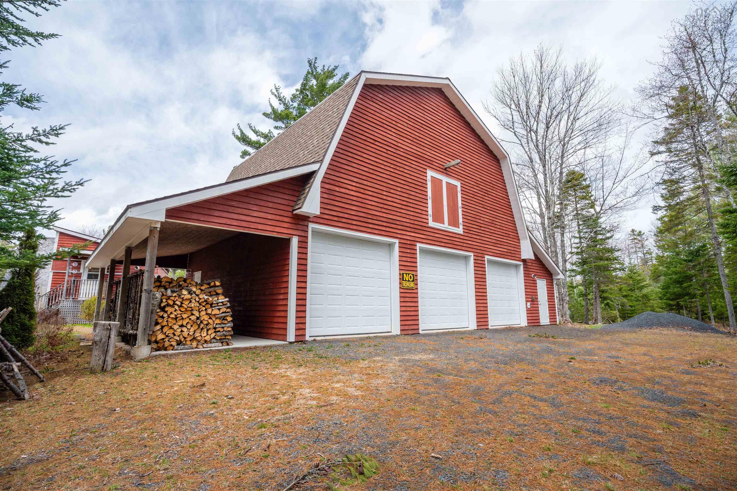 $1,400,000.00: 73 Lawral Lane, Middle Cornwall