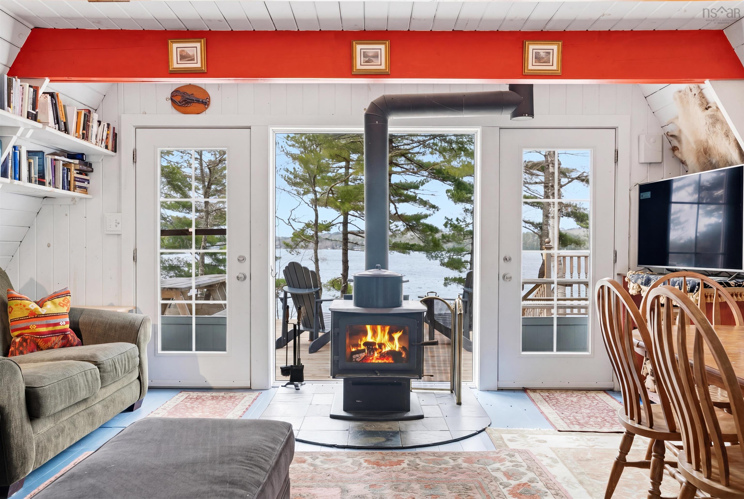 $1,400,000.00: 73 Lawral Lane, Middle Cornwall