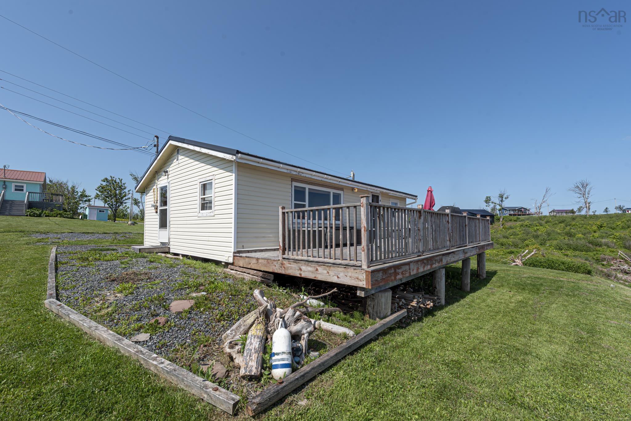 $219,900.00: 71 Red Cliff Drive, Seafoam