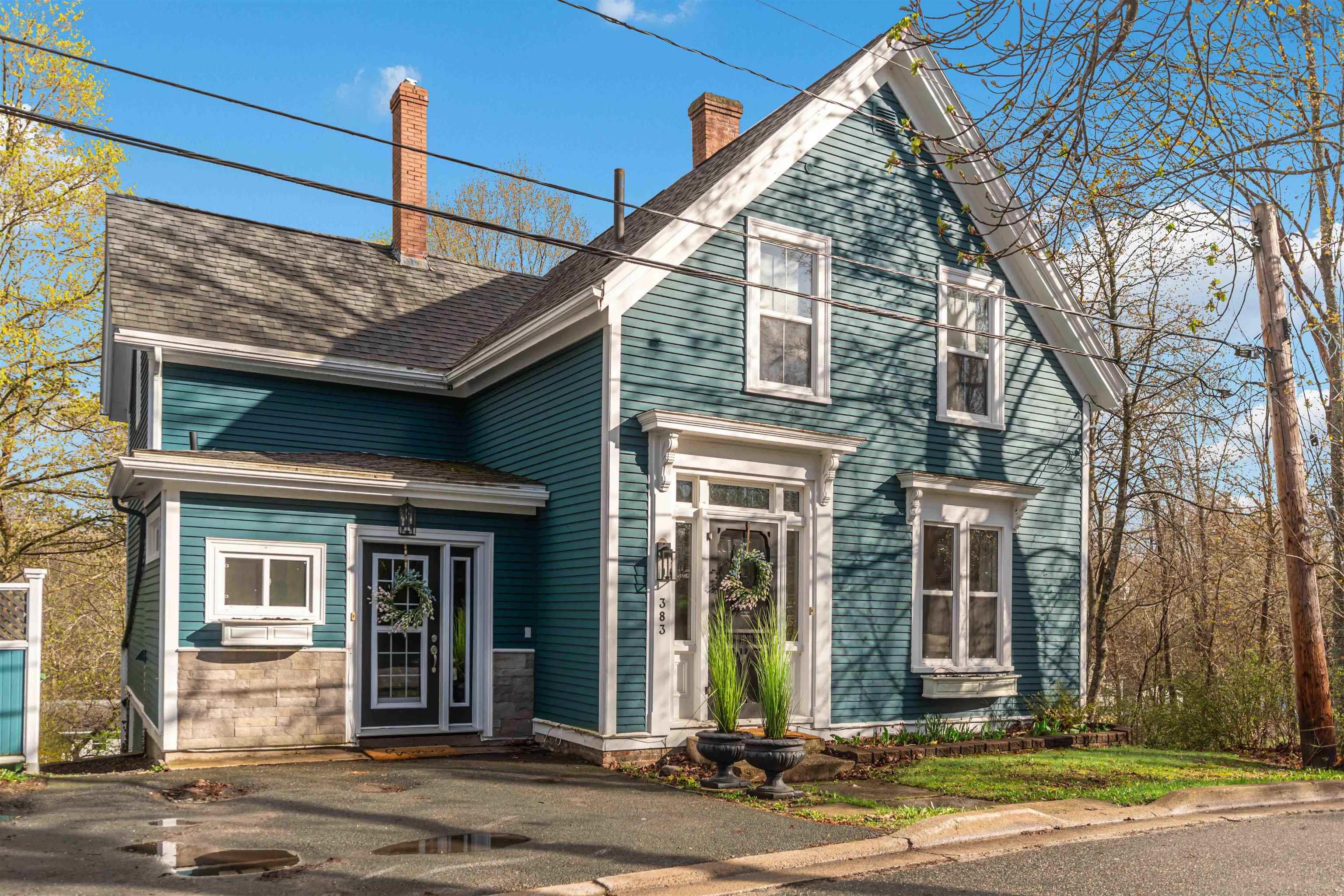 $550,000.00: 383 Hawthorne Street, Windsor
