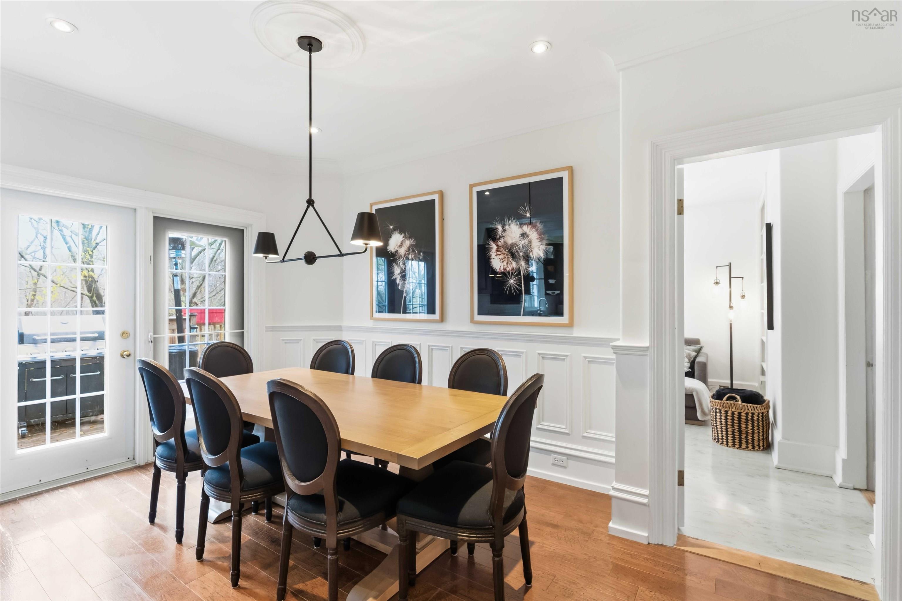 $550,000.00: 383 Hawthorne Street, Windsor