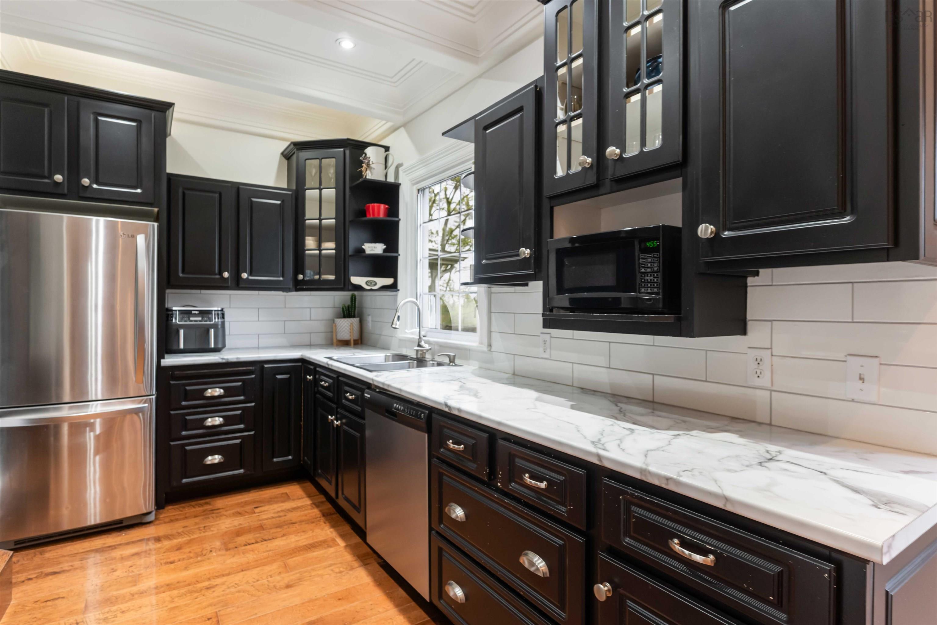 $550,000.00: 383 Hawthorne Street, Windsor