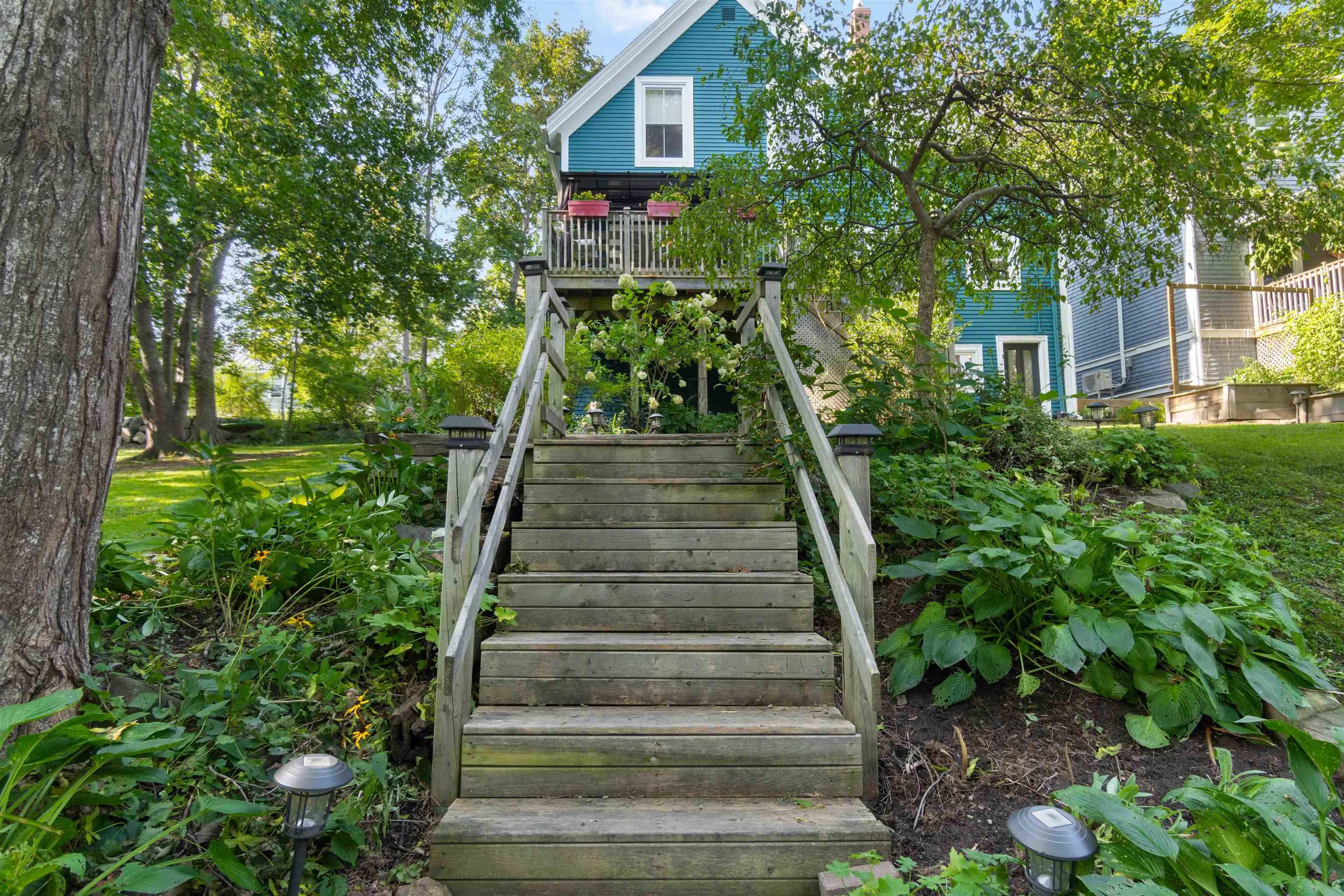 $550,000.00: 383 Hawthorne Street, Windsor