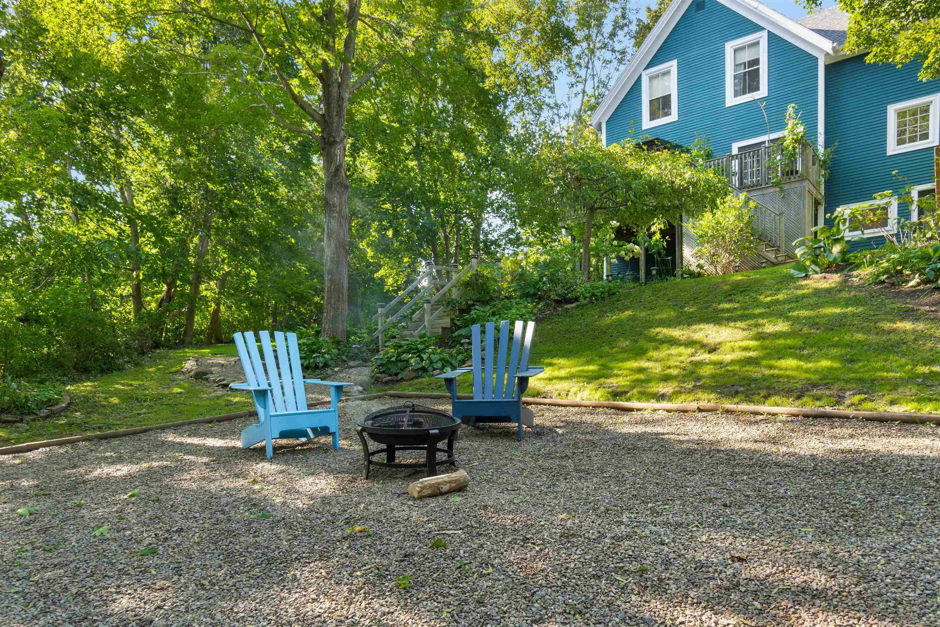 $550,000.00: 383 Hawthorne Street, Windsor