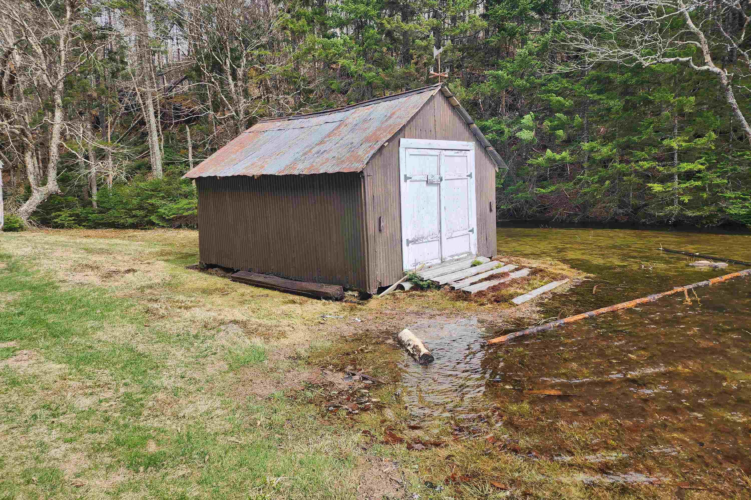 $120,000.00: 1009 Trout Lake Road, Hart Lake