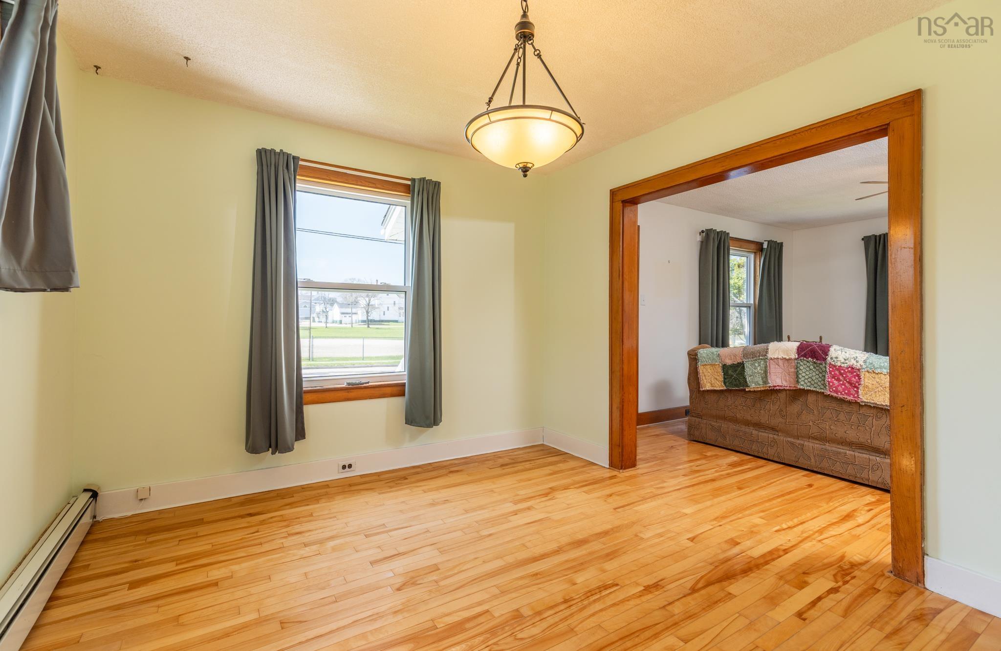 $274,900.00: 6 Huntington Street, Yarmouth