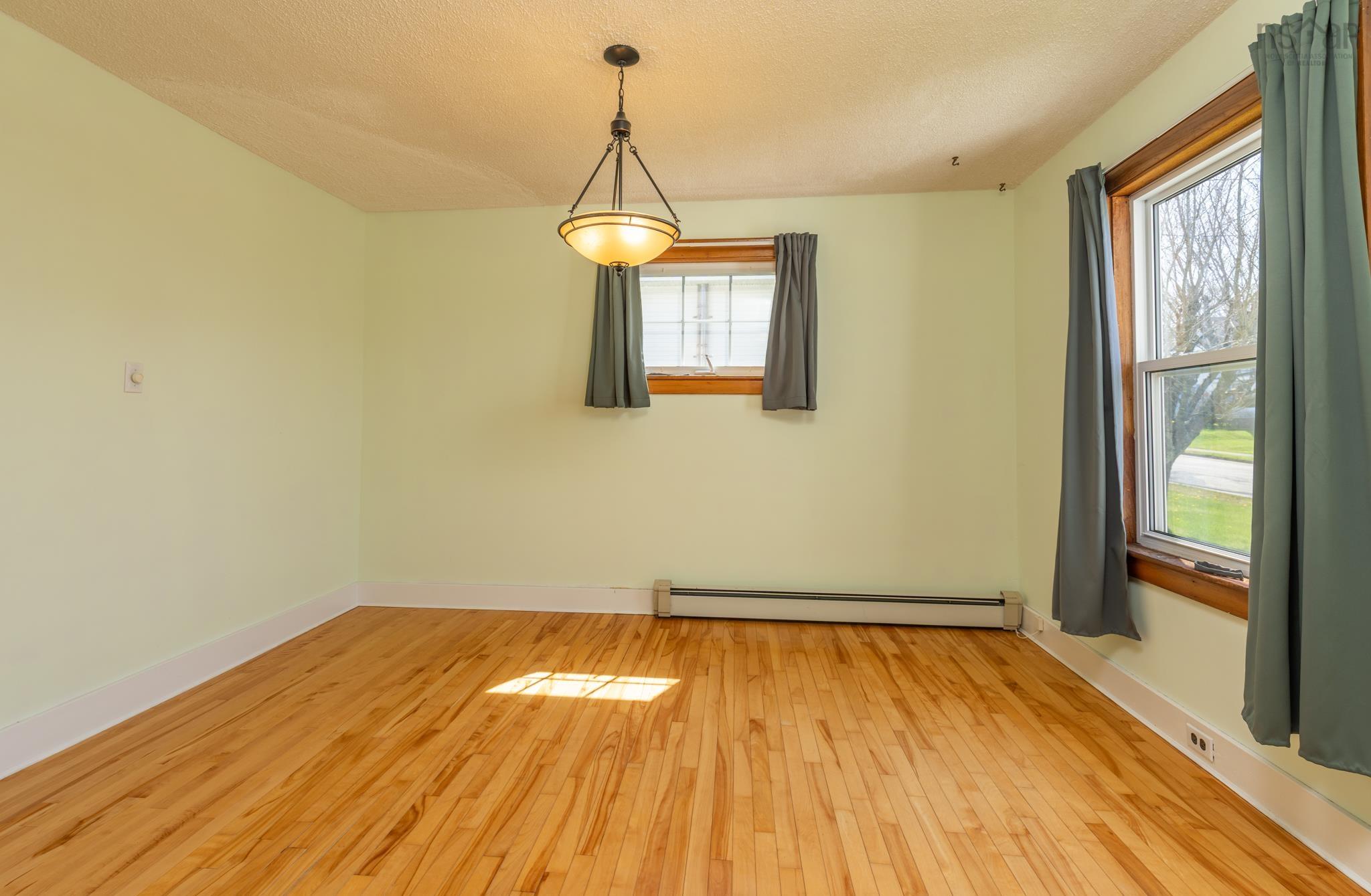 $274,900.00: 6 Huntington Street, Yarmouth