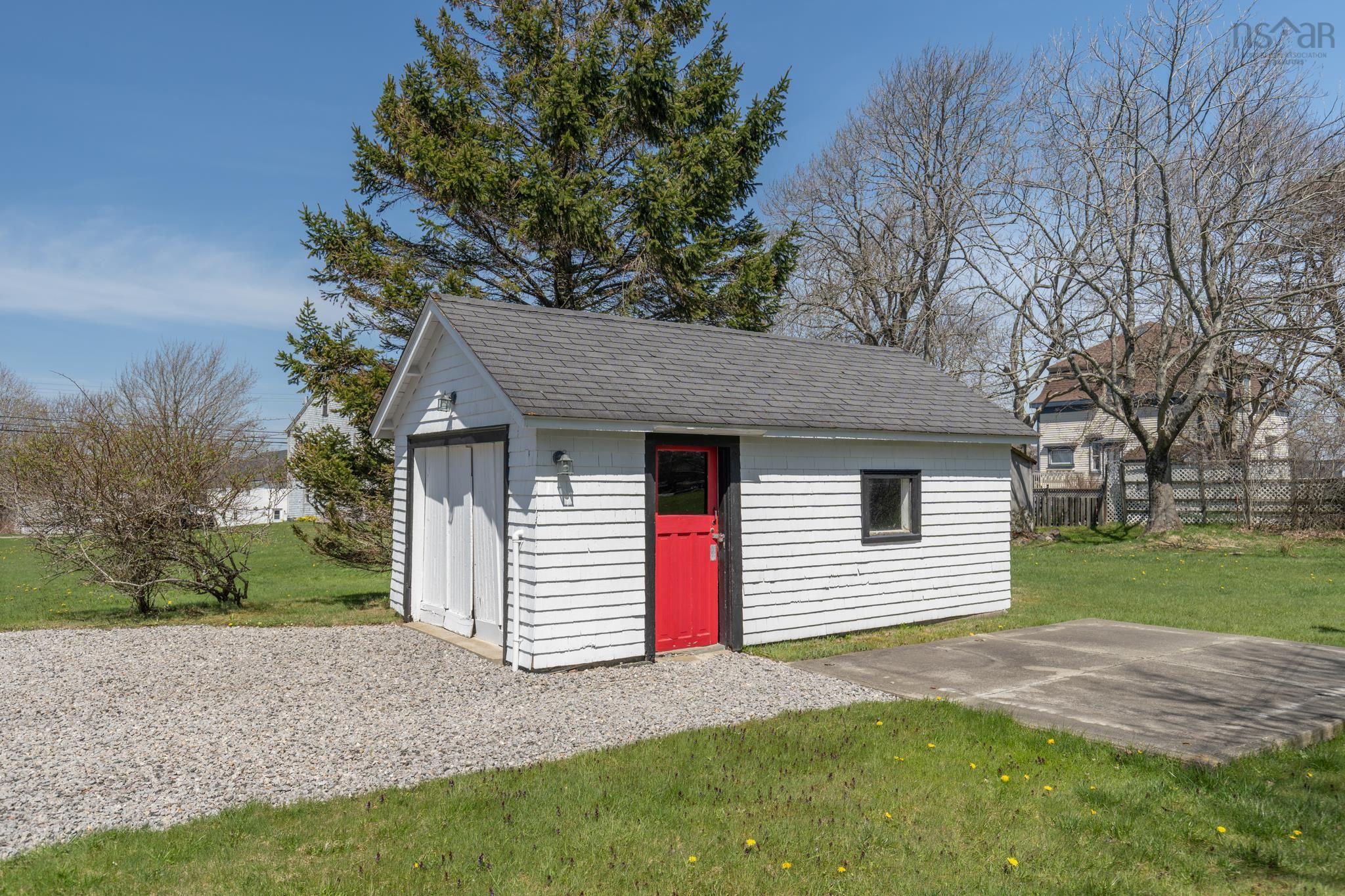 $274,900.00: 6 Huntington Street, Yarmouth