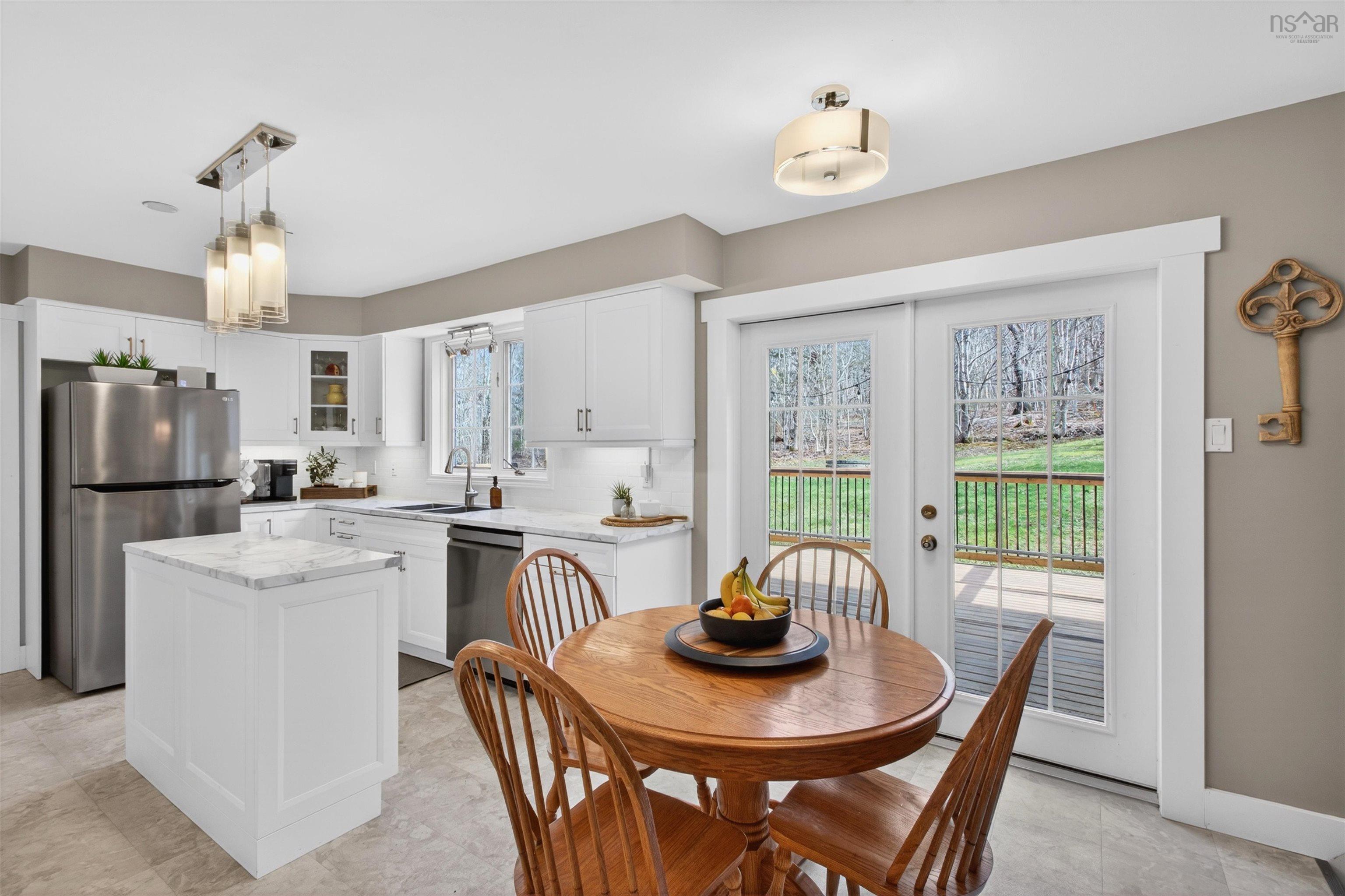 $599,000.00: 8 Pinewood Drive, Lakelands