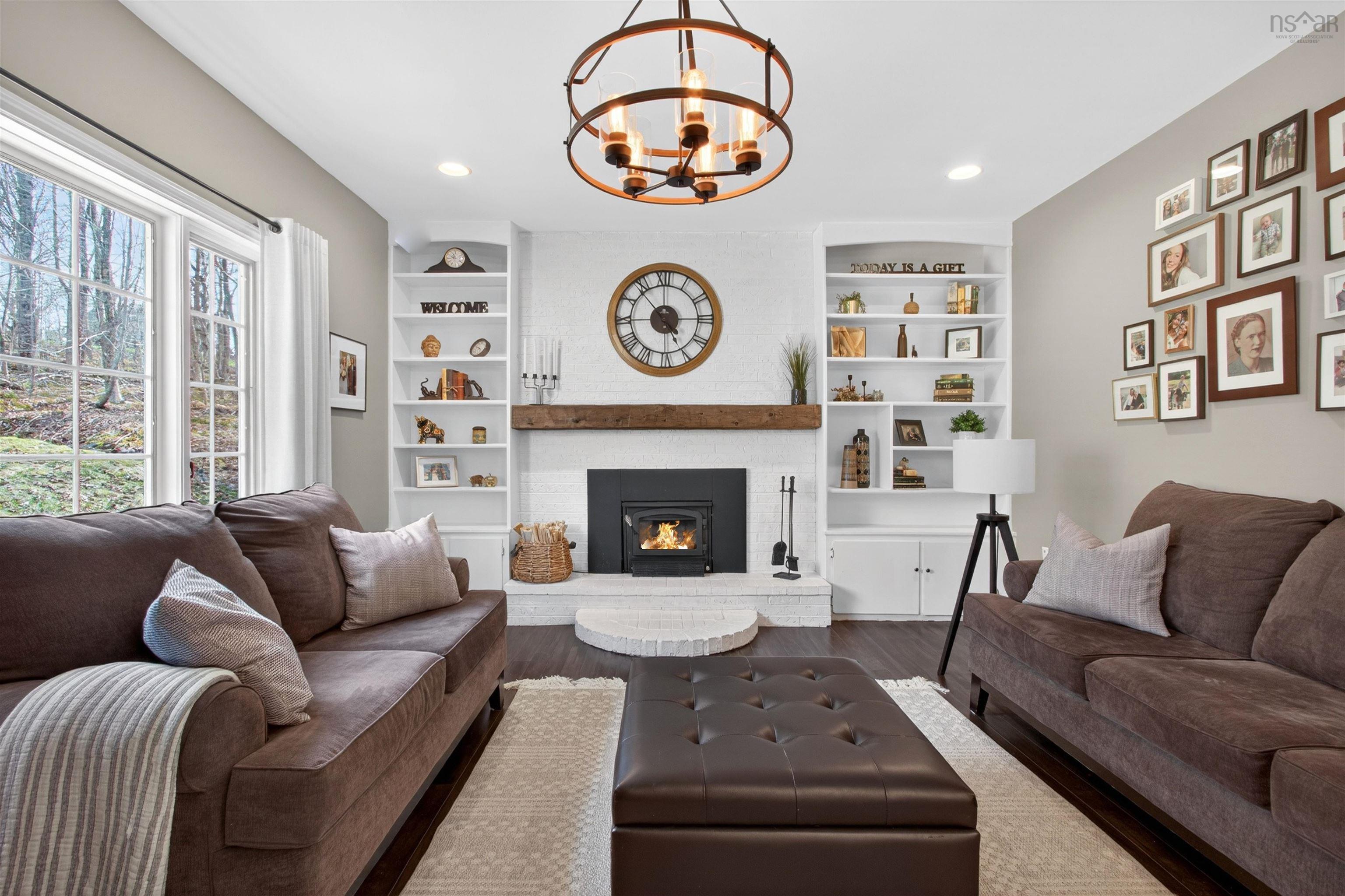 $599,000.00: 8 Pinewood Drive, Lakelands