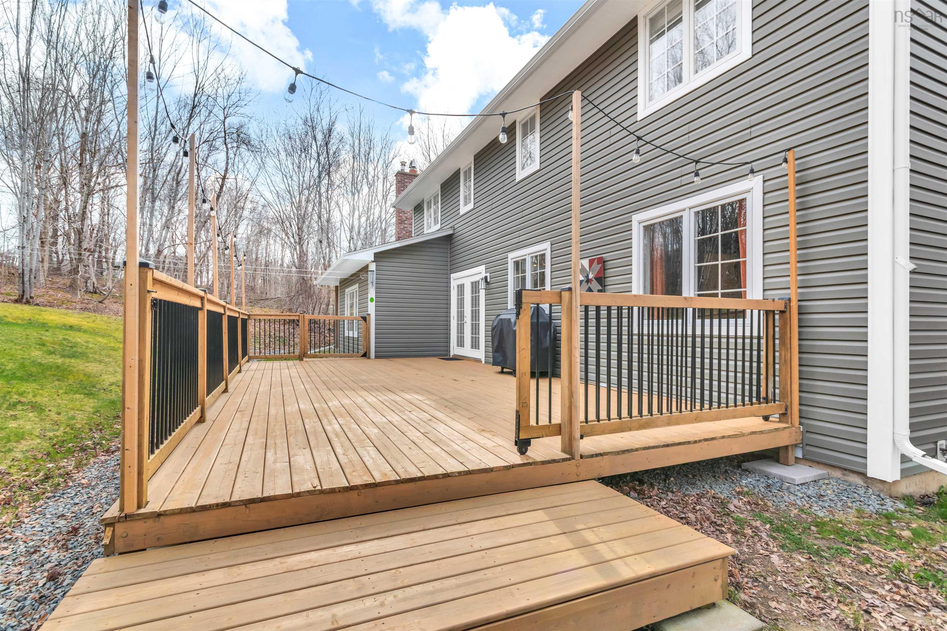 $599,000.00: 8 Pinewood Drive, Lakelands